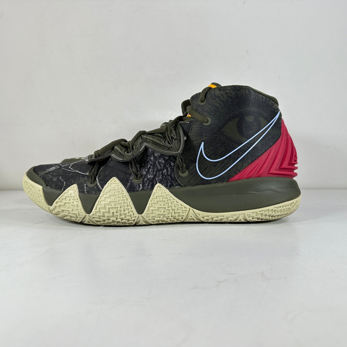 CQ9323 300 Nike Kybrid S2 Cargo Khaki [USED] - 11.5 VNDS