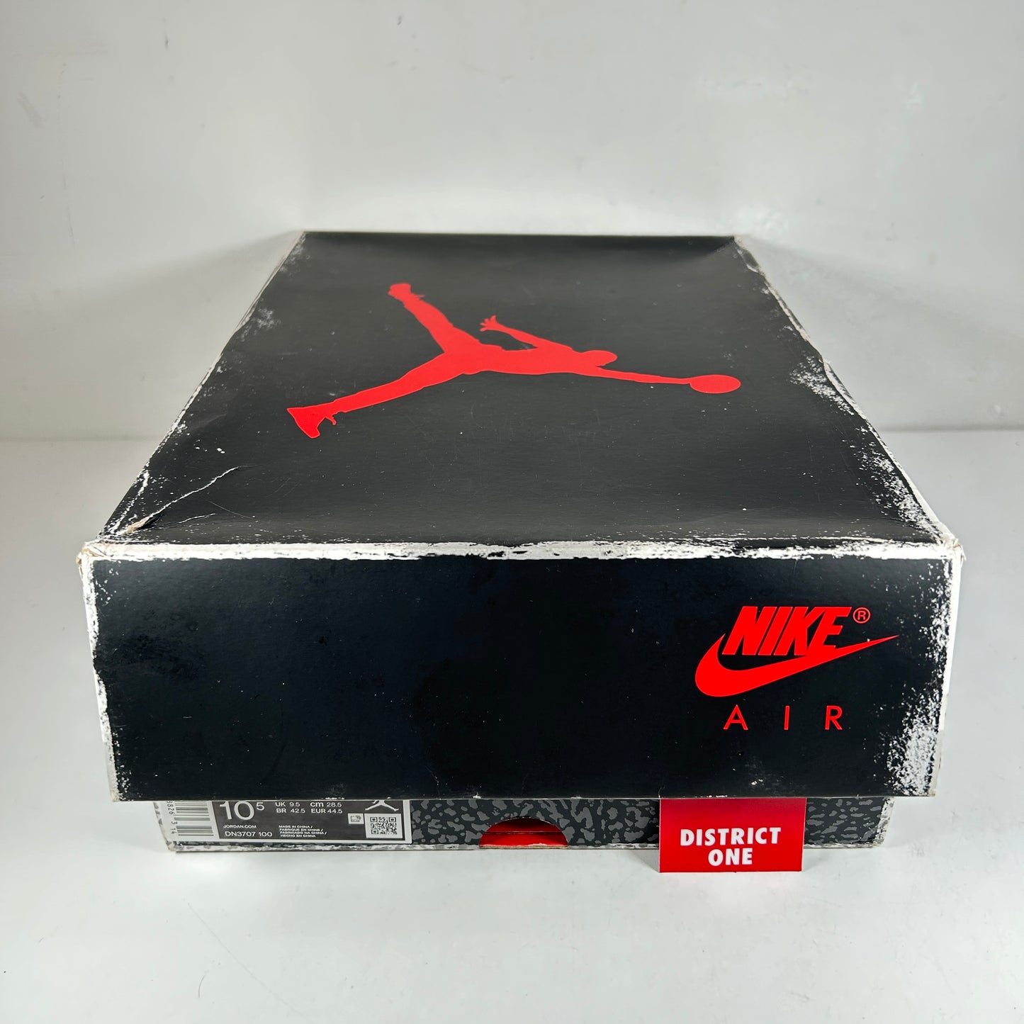 DN3707 100 Jordan 3 Retro White Cement Reimagined [USED] - 10.5 M (Used3)