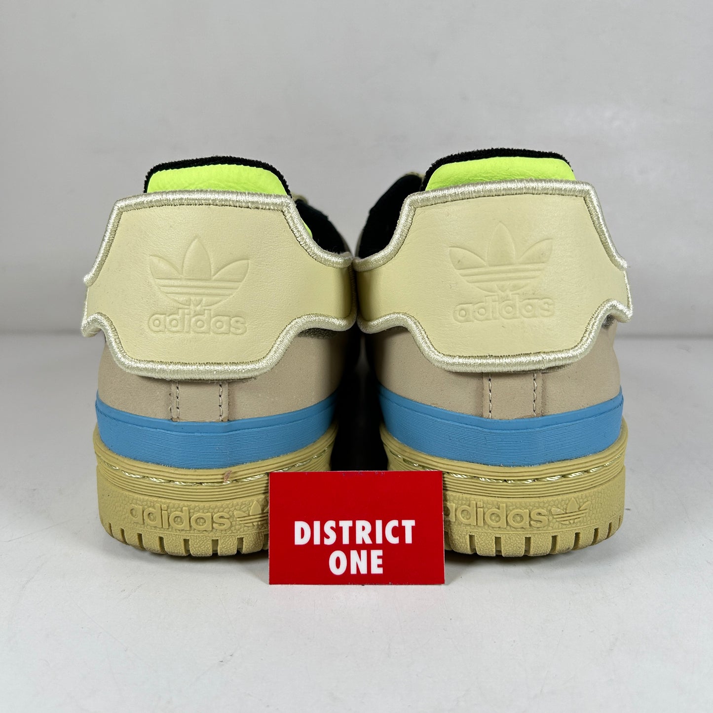 GZ2009 adidas Forum Powerphase Bad Bunny Benito [USED] - 9 M (Used)