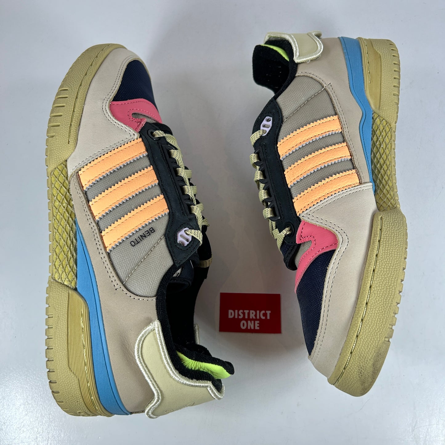 GZ2009 adidas Forum Powerphase Bad Bunny Benito [USED] - 9 M (Used)