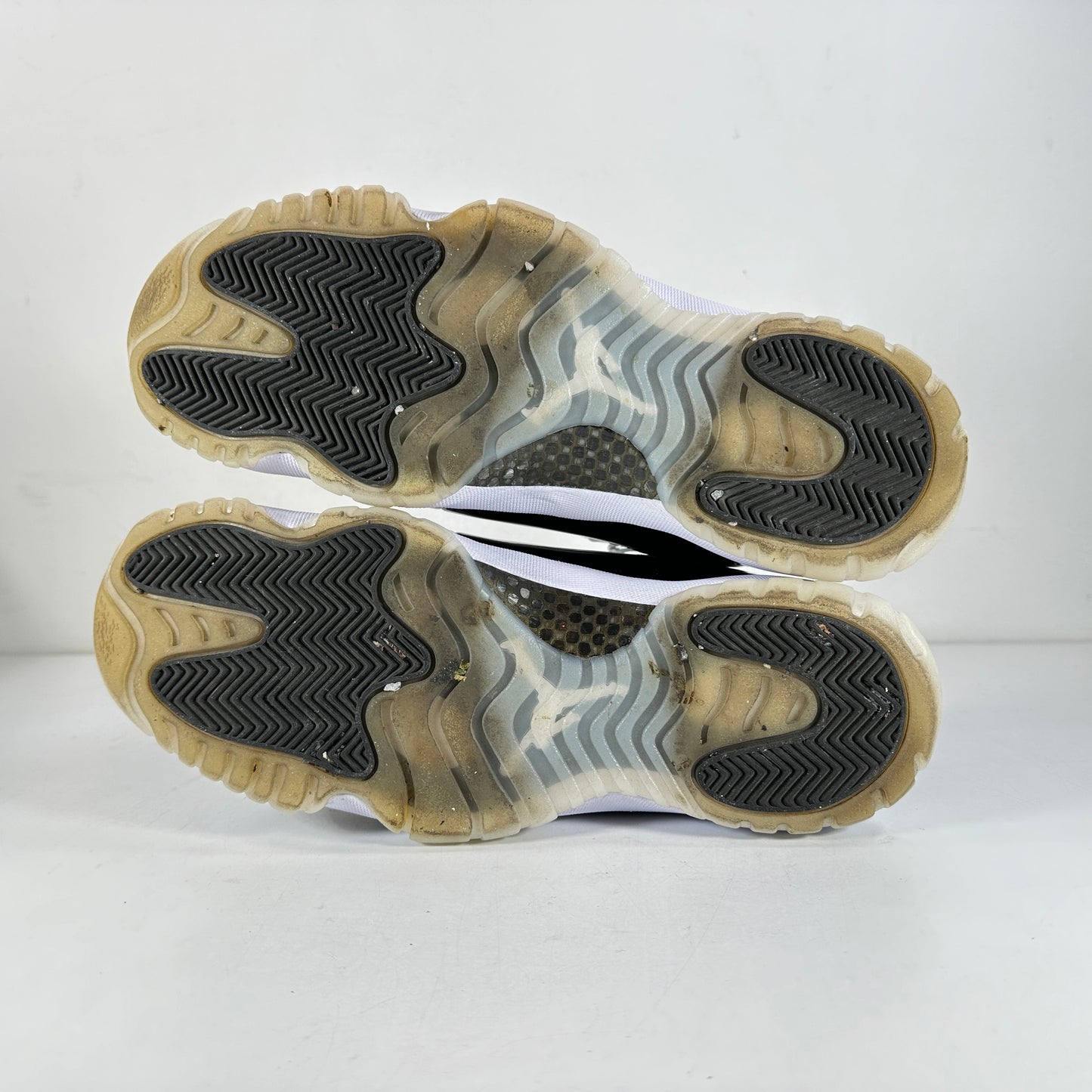 CT8012 170 Jordan 11 Retro DMP Defining Moments (2023) [USED] - 11 M (Used3)