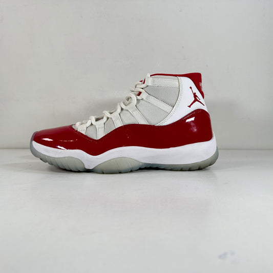 CT8012 116 Jordan 11 Retro Cherry (2022) [USED] - 8.5 M (Used2)