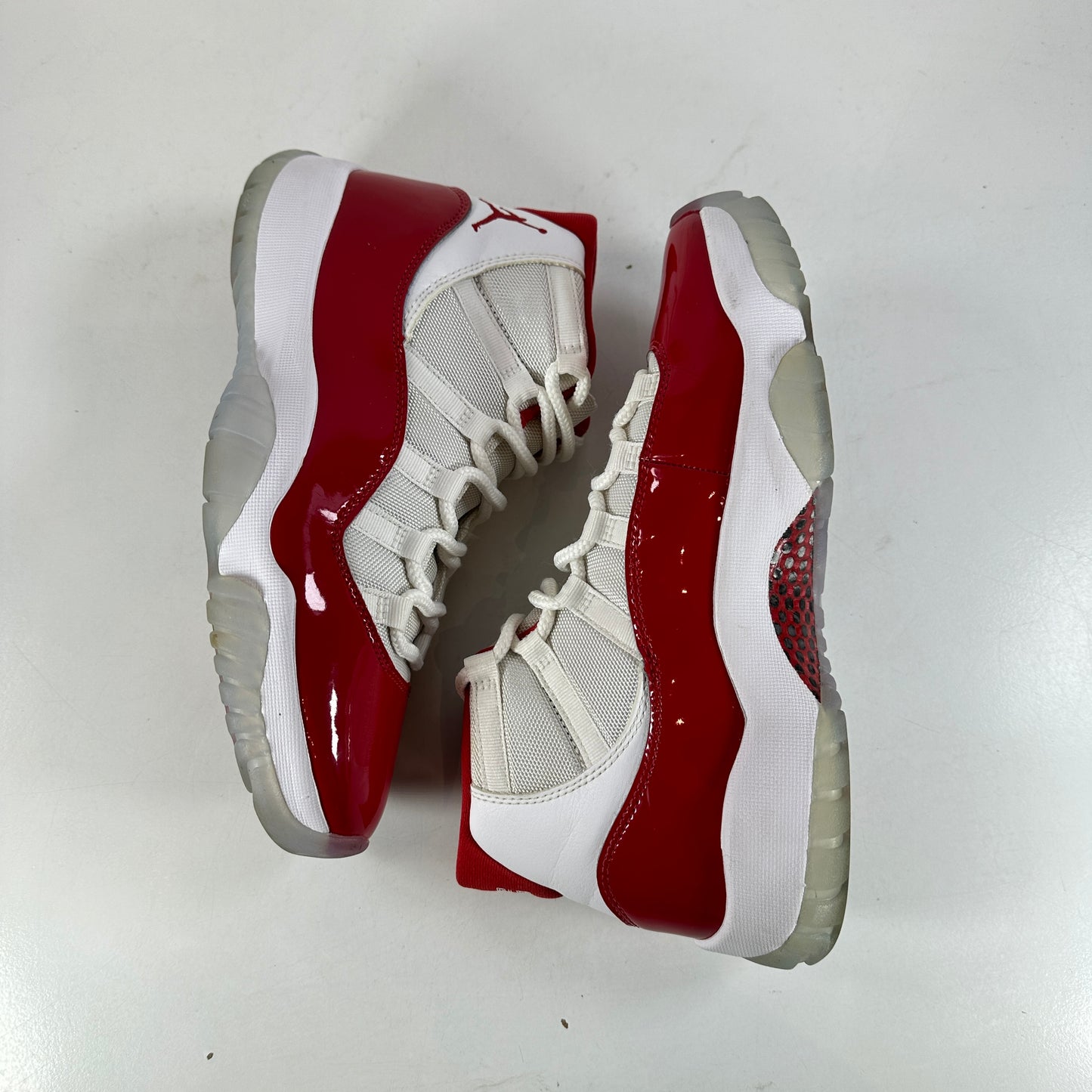 CT8012 116 Jordan 11 Retro Cherry (2022) [USED] - 8.5 M (Used2)