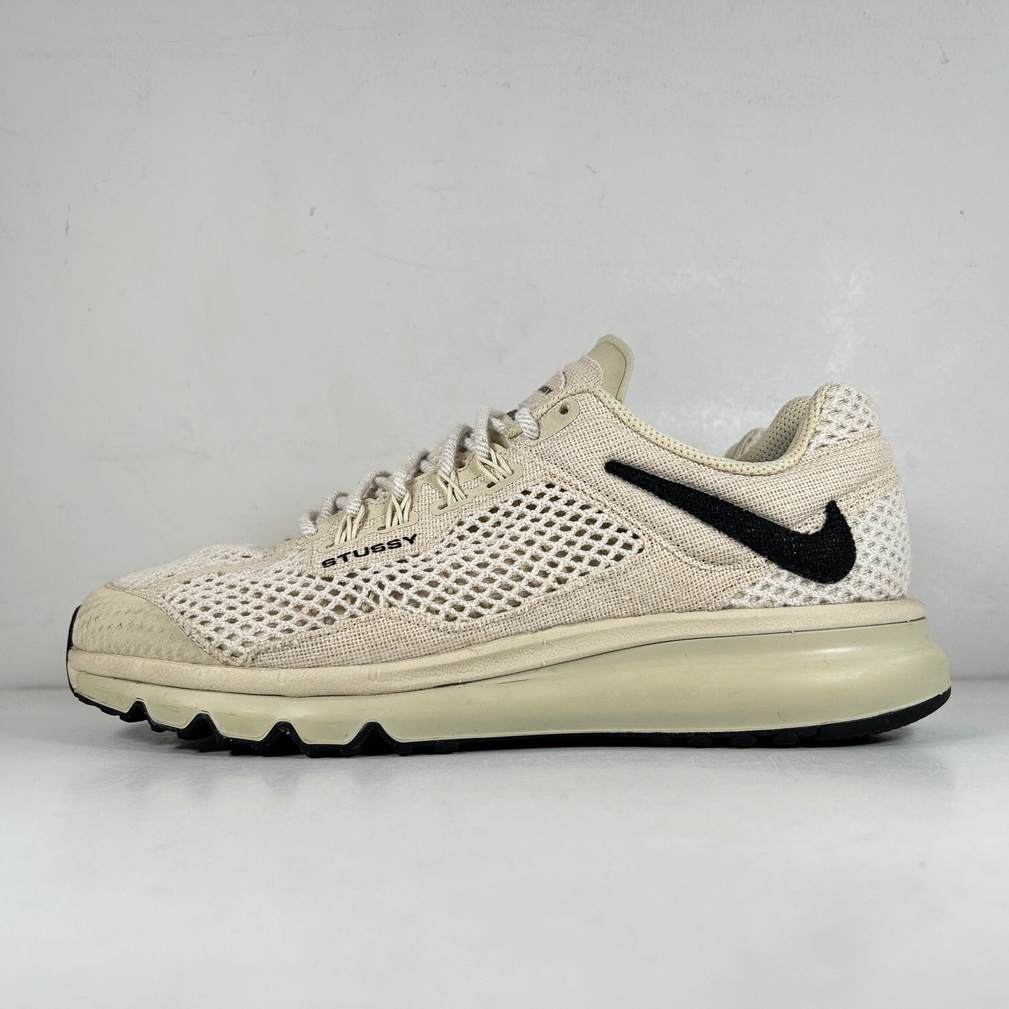 DM6447 200 Nike Air Max 2013 Stussy Fossil [USED] - 10 M (Used2)