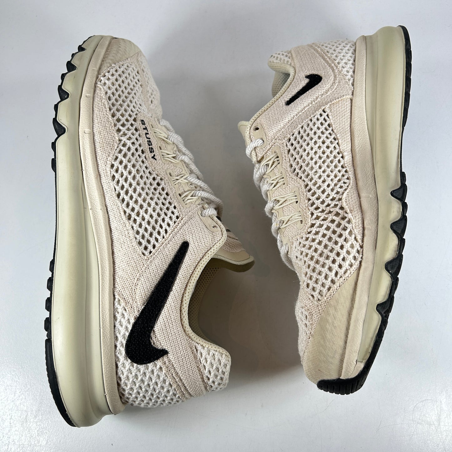 DM6447 200 Nike Air Max 2013 Stussy Fossil [USED] - 10 M (Used2)