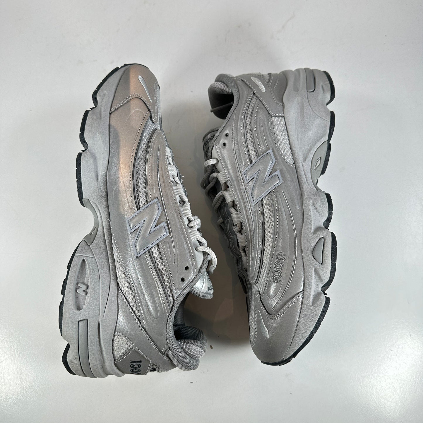 M1000TE New Balance 1000 Silver Reflective [USED] - 9.5 M (Used)