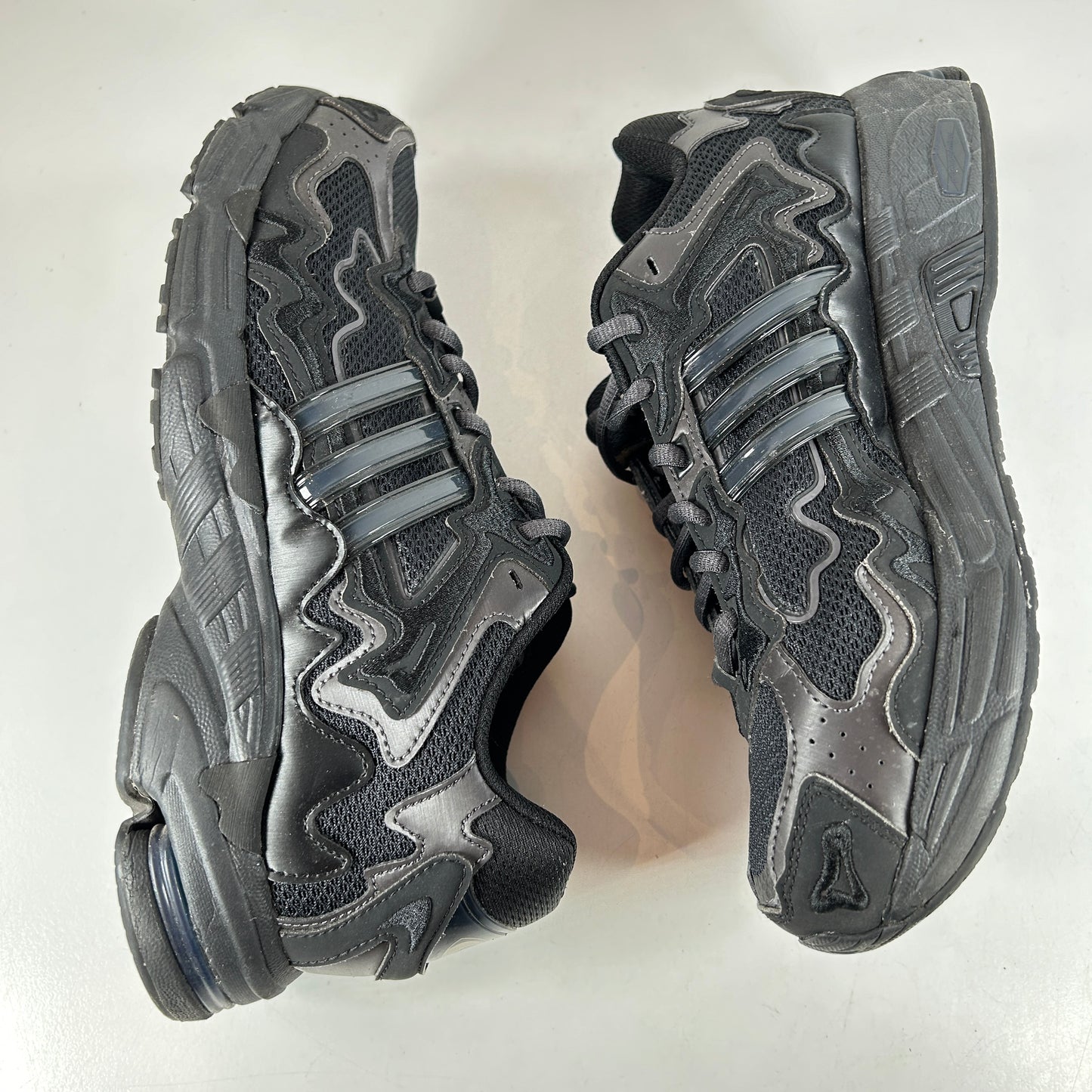 ID0805 adidas Response CL Bad Bunny Triple Black [USED] - 9 M (Used)