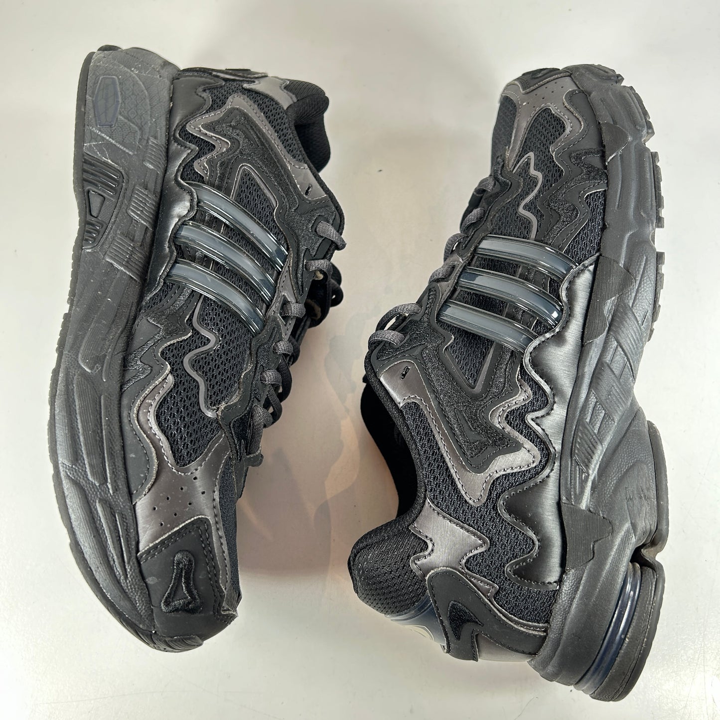 ID0805 adidas Response CL Bad Bunny Triple Black [USED] - 9 M (Used)