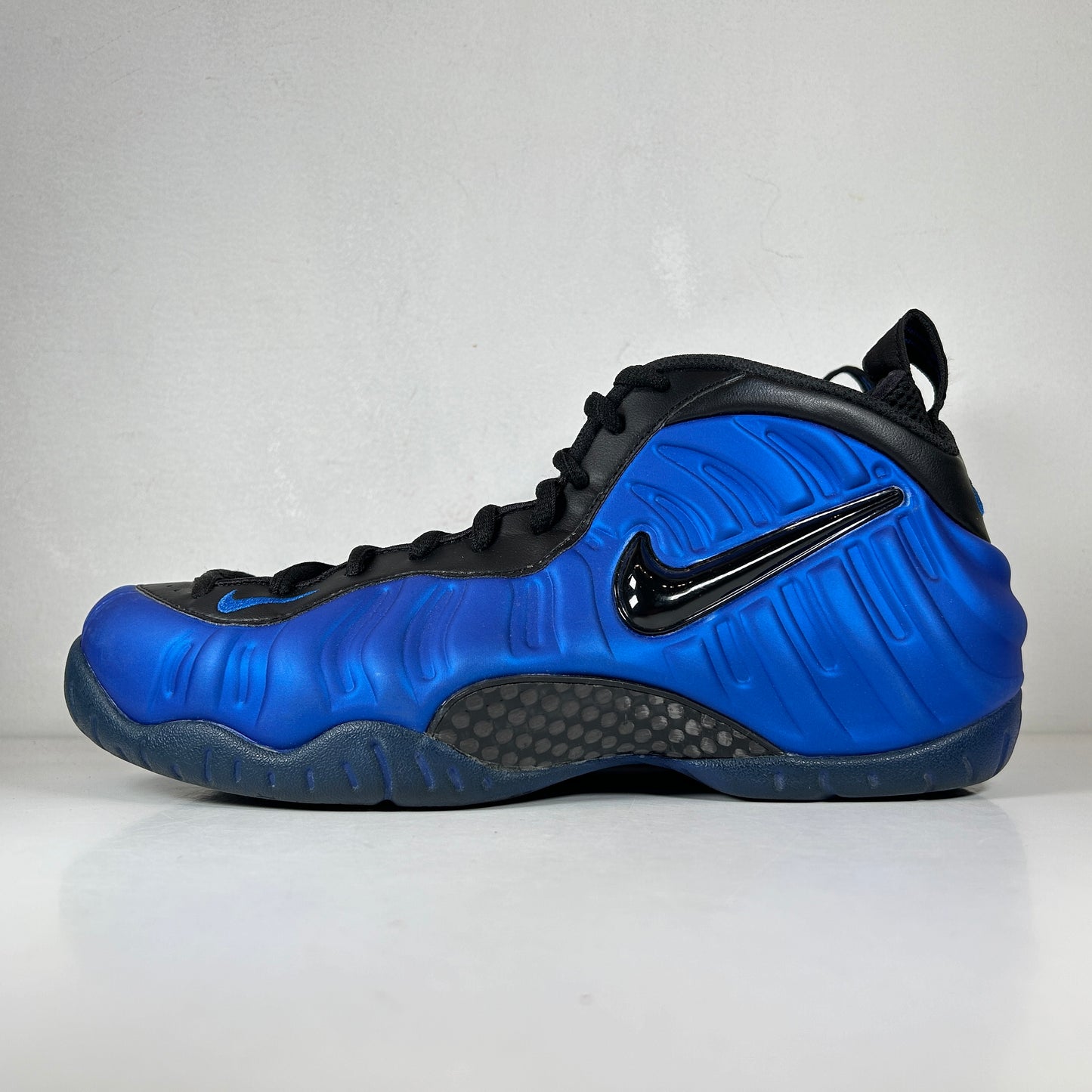 624041 403 Nike Air Foamposite Pro Hyper Cobalt [USED] - 10.5 M (Used) (No Box)
