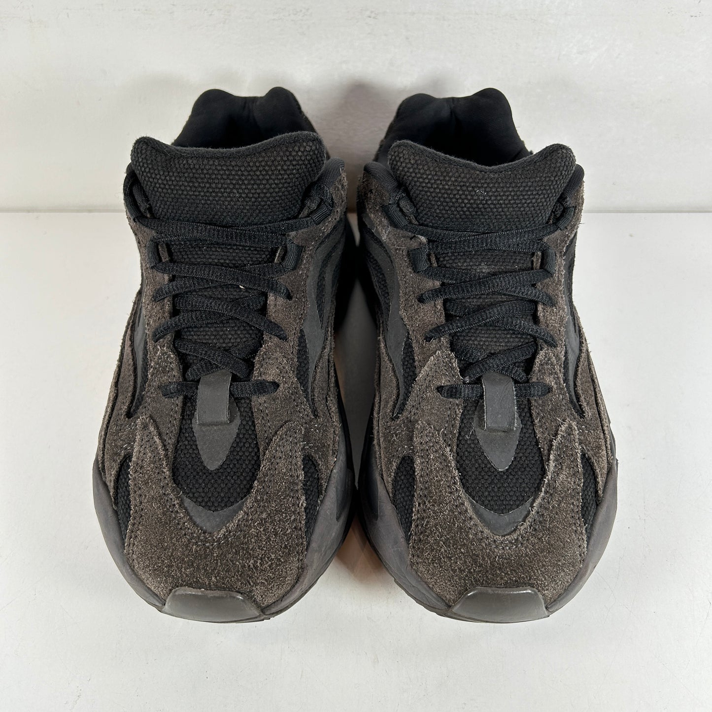 FU6684 Adidas Yeezy Boost 700 V2 Vanta [USED] - 7.5 M (Used)