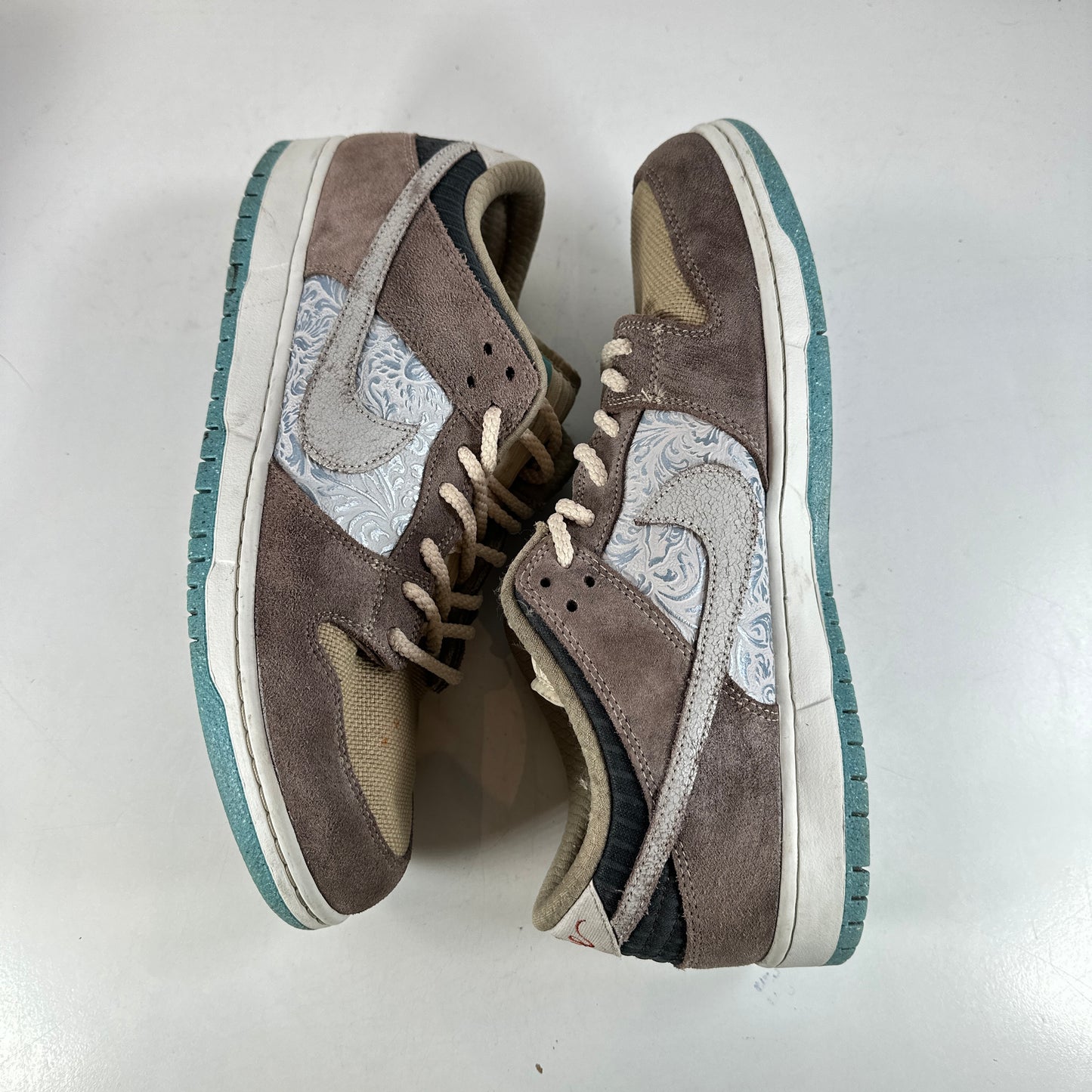 FZ3129 200 Nike SB Dunk Low Big Money Savings [USED] - 14 M (Used)