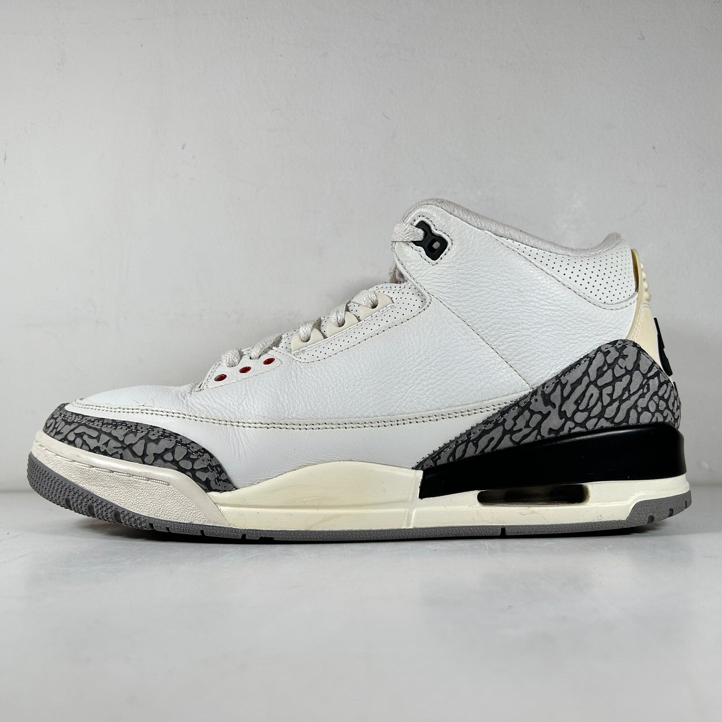 DN3707 100 Jordan 3 Retro White Cement Reimagined [USED] - 11.5 M (Used3)