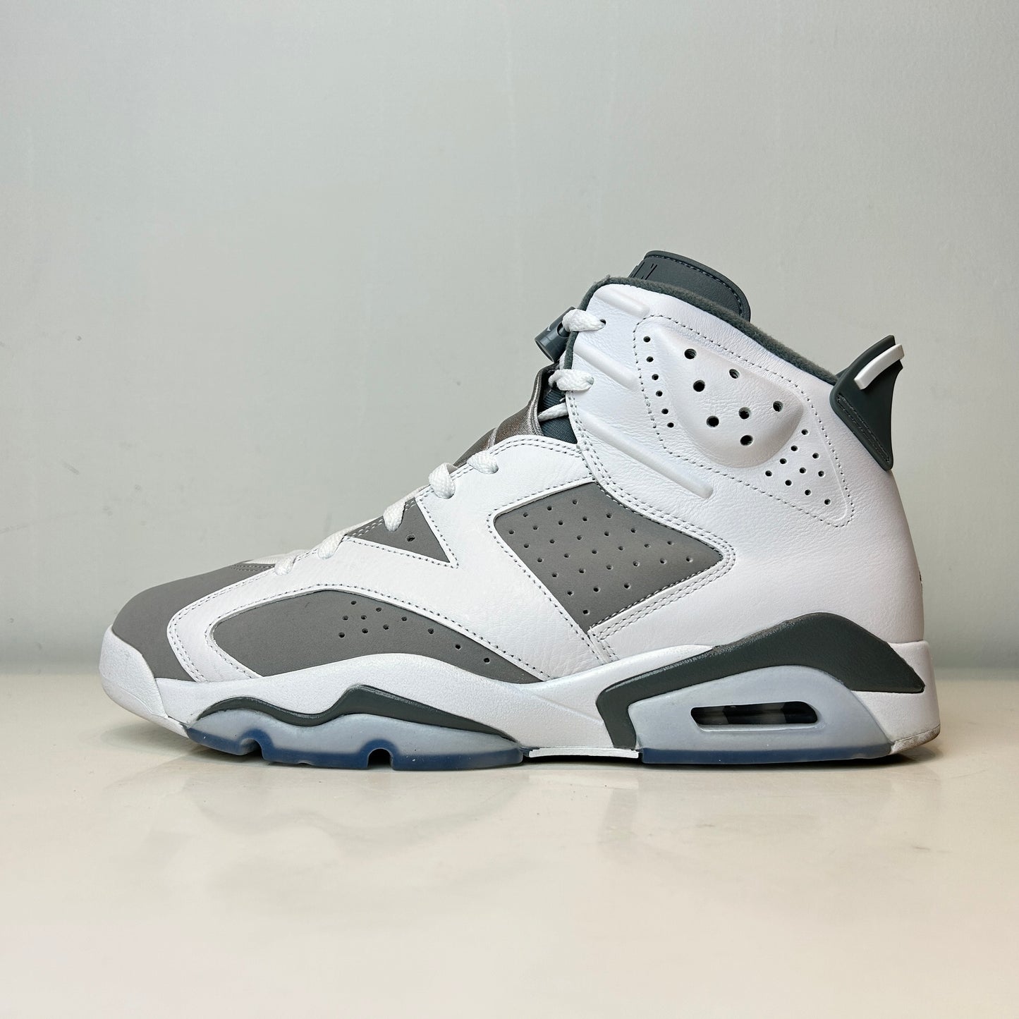 CT8529 100 Jordan 6 Retro Cool Grey [USED] - 12 M (Used)