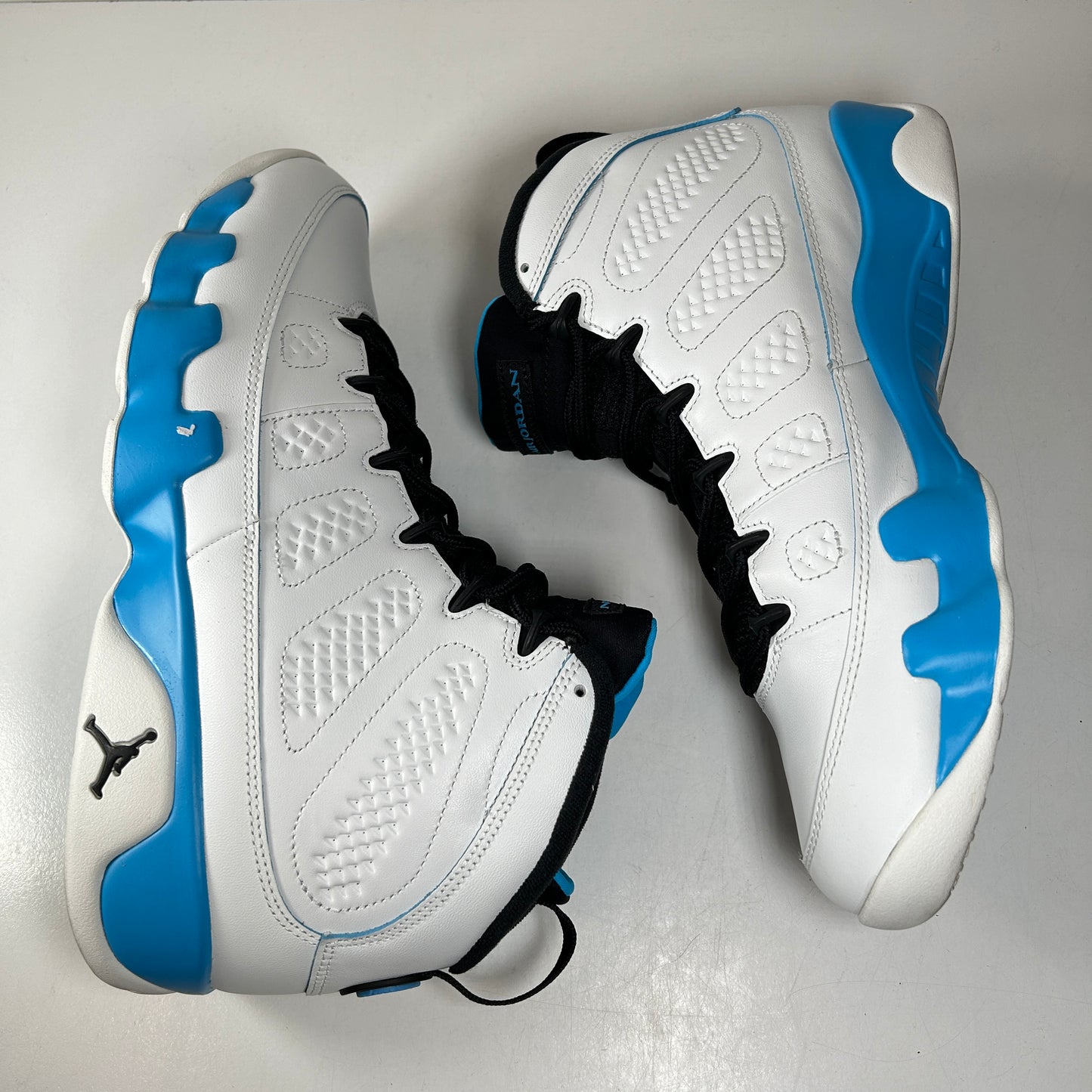 FQ8992 101 Jordan 9 Retro Powder Blue (2024) [USED] - 11.5 M (Used2)