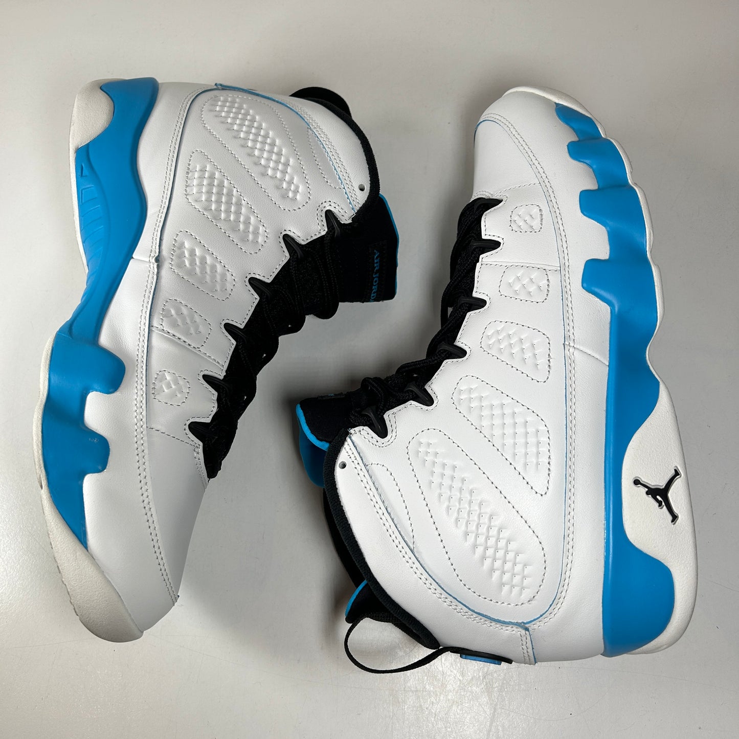 FQ8992 101 Jordan 9 Retro Powder Blue (2024) [USED] - 11.5 M (Used2)