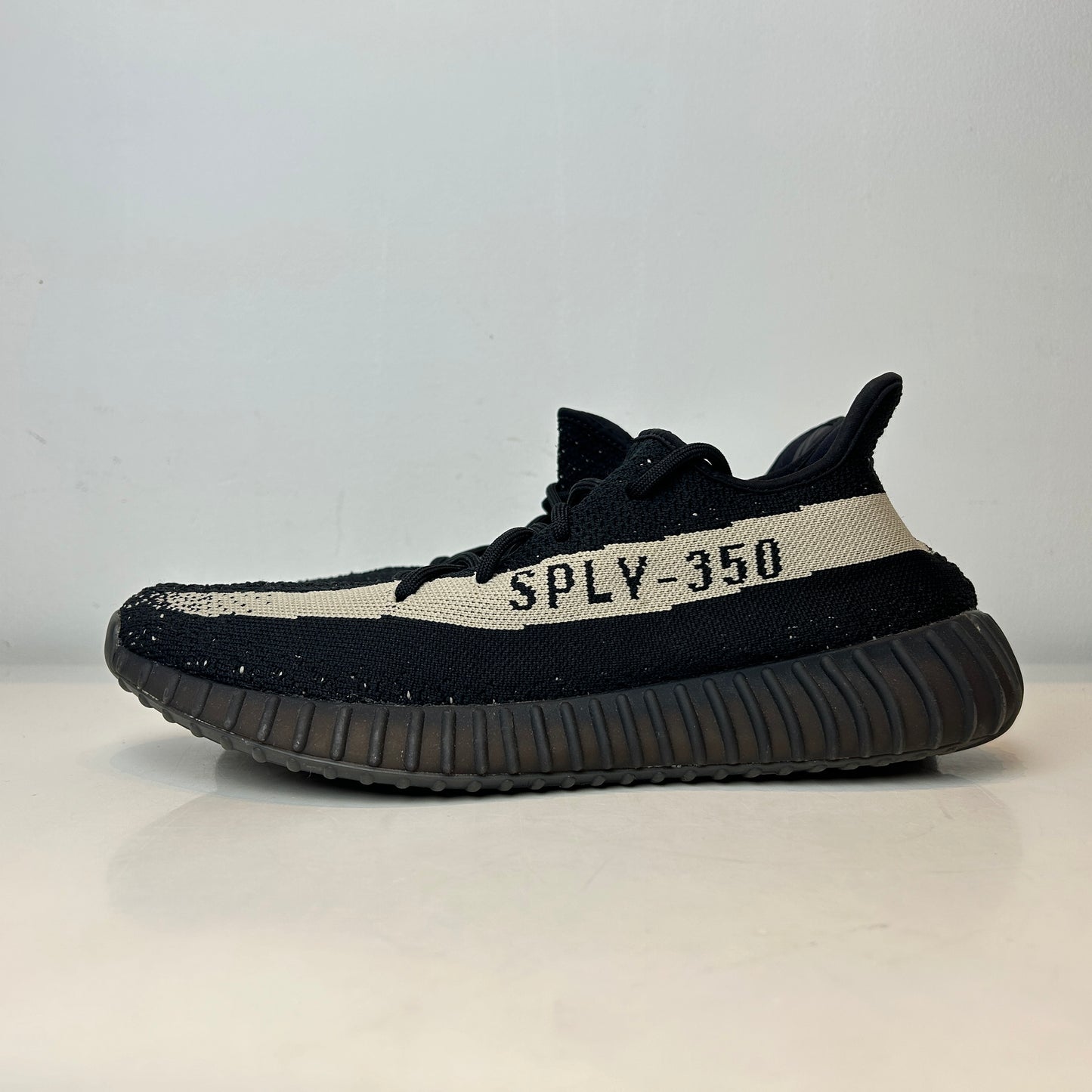 BY1604 Adidas Yeezy Boost 350 V2 Core Black White [USED] - 11 M (Used)