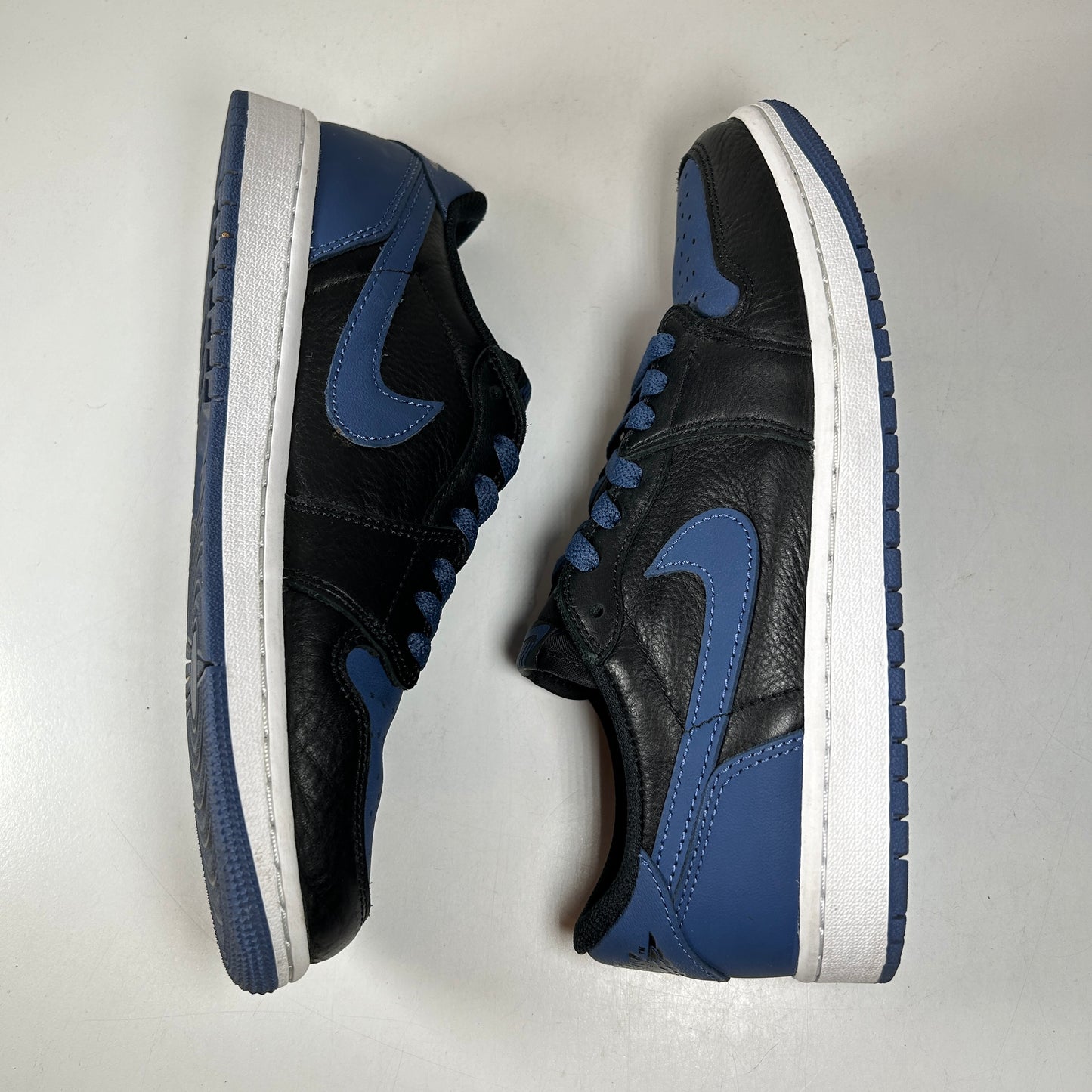 CZ0790 041 Jordan 1 Retro Low OG Azul marino místico