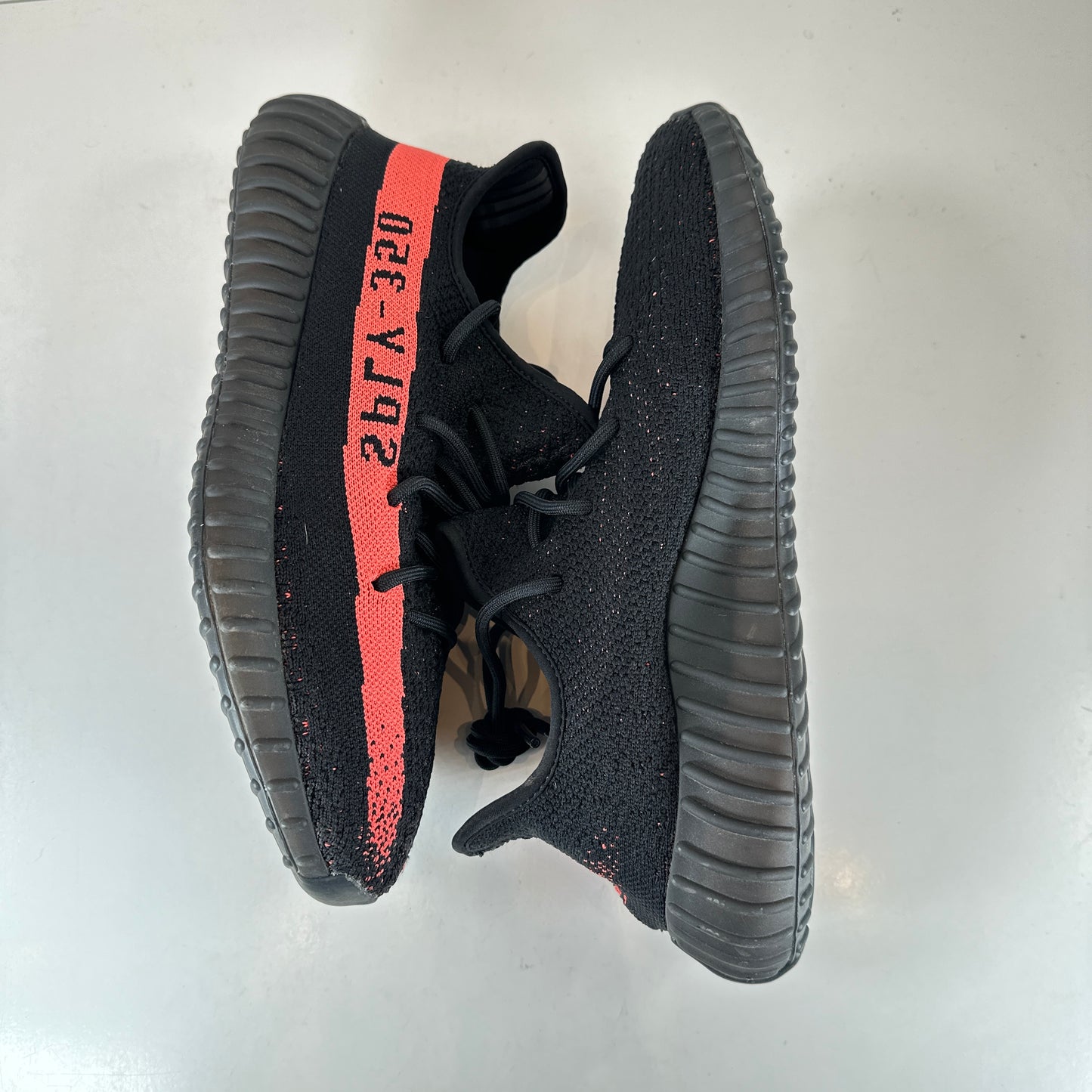BY9612 Yeezy Boost 350 V2 Núcleo Negro Rojo
