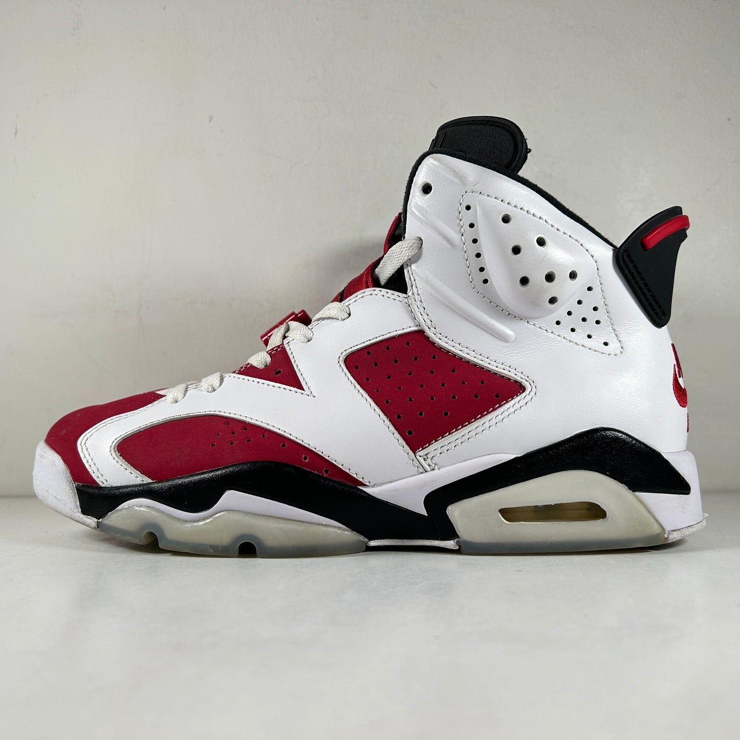 CT8529 106 Jordan 6 Retro Carmín