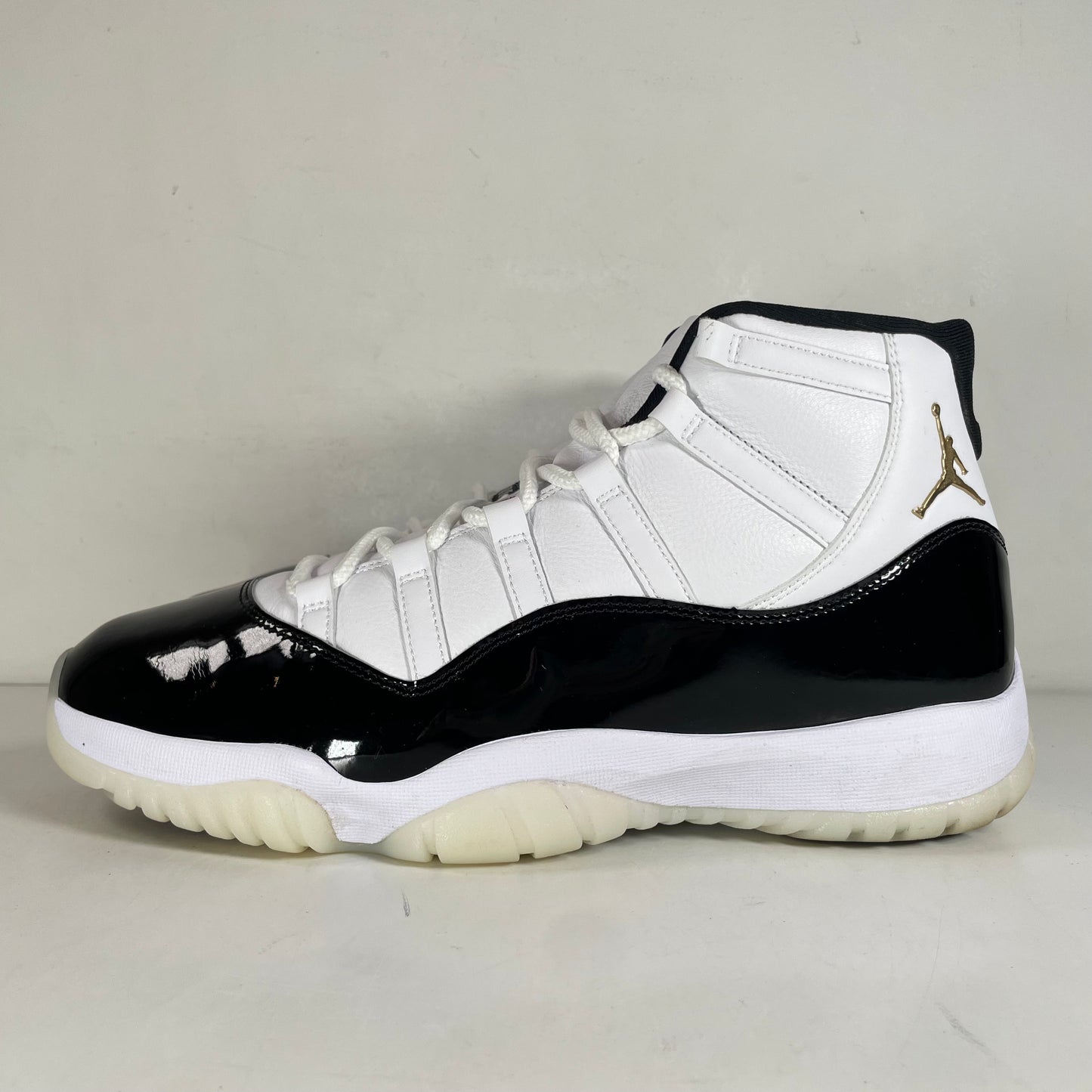 CT8012 170 Jordan 11 Retro DMP Defining Moments (2023) [USED] - 13 M (Used)