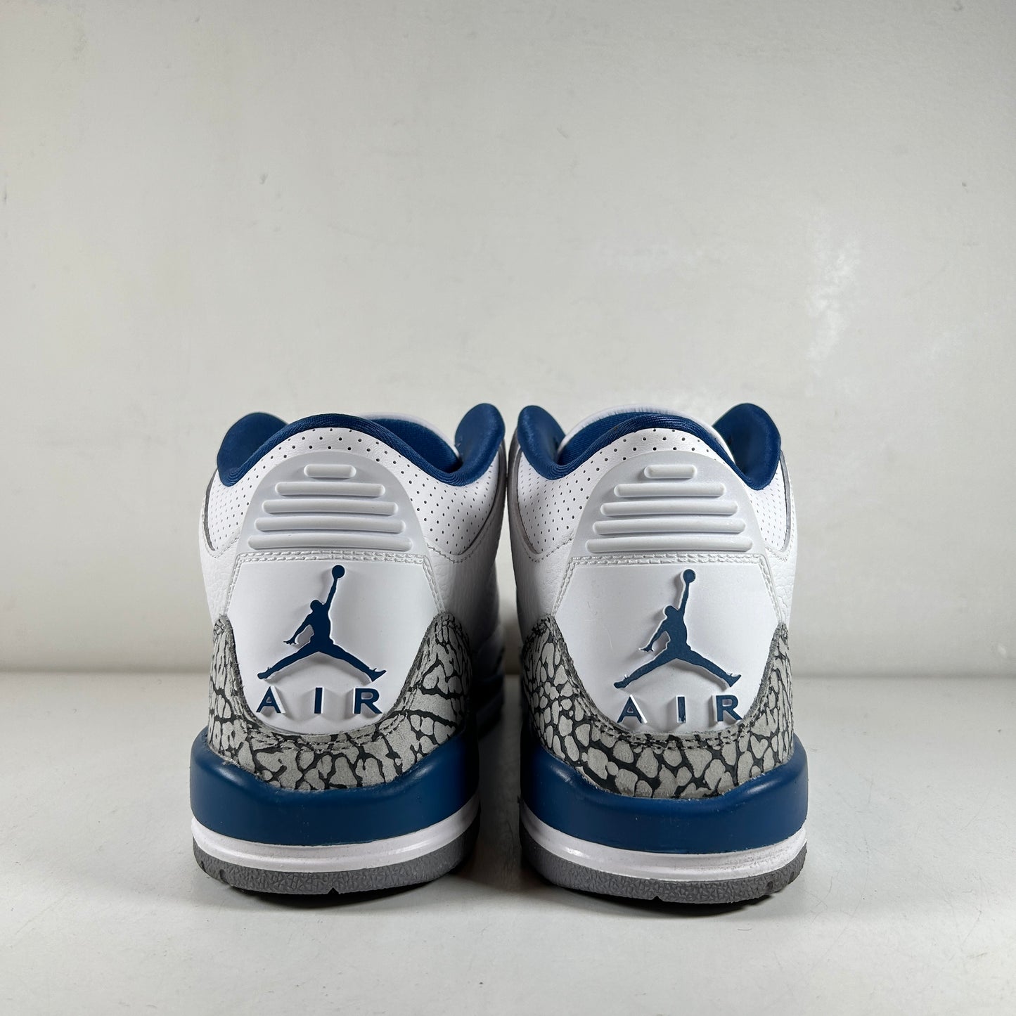 DM0967 148 Jordan 3 Retro Wizards (GS) [USED] - 7 Y (Used)
