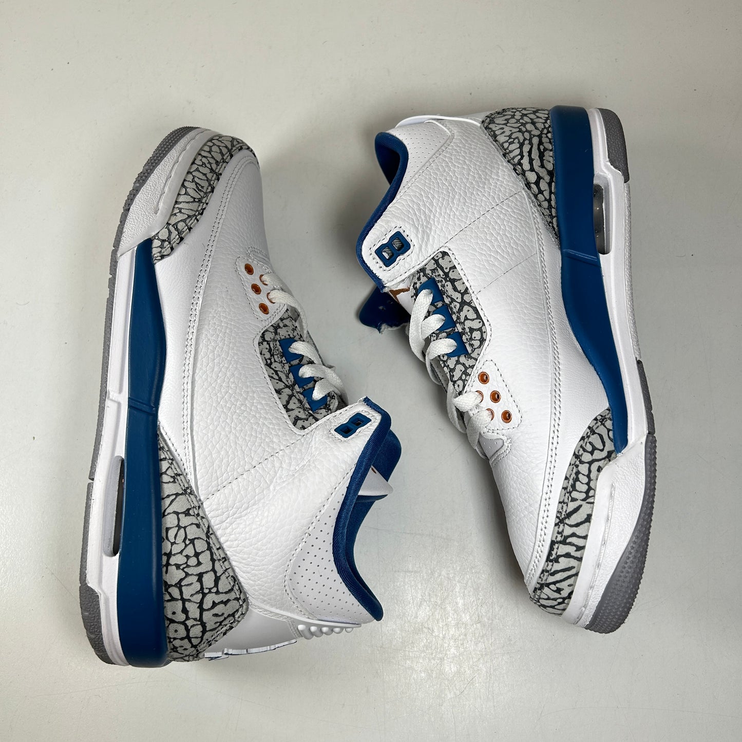 DM0967 148 Jordan 3 Retro Wizards (GS) [USED] - 7 Y (Used)