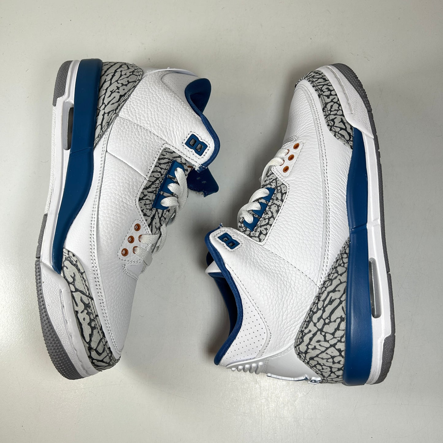 DM0967 148 Jordan 3 Retro Wizards (GS) [USED] - 7 Y (Used)