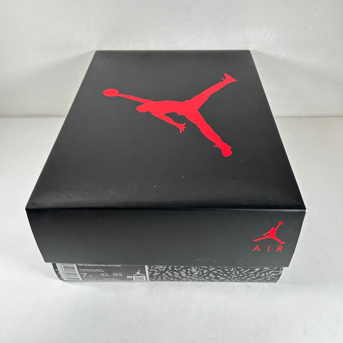 DM0967 148 Jordan 3 Retro Wizards (GS) [USED] - 7 Y (Used)