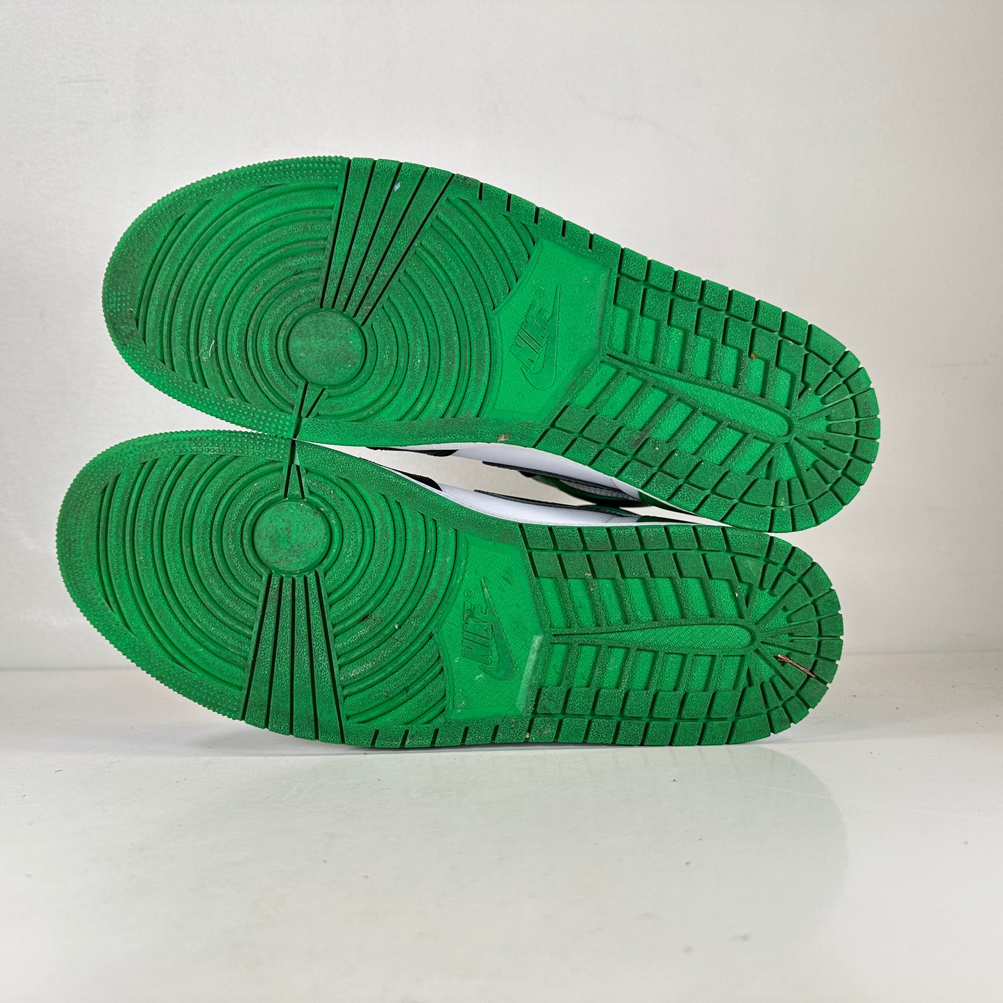 DZ5485 031 Jordan 1 Retro High OG Lucky Green [USED] - 13 M (Used2)