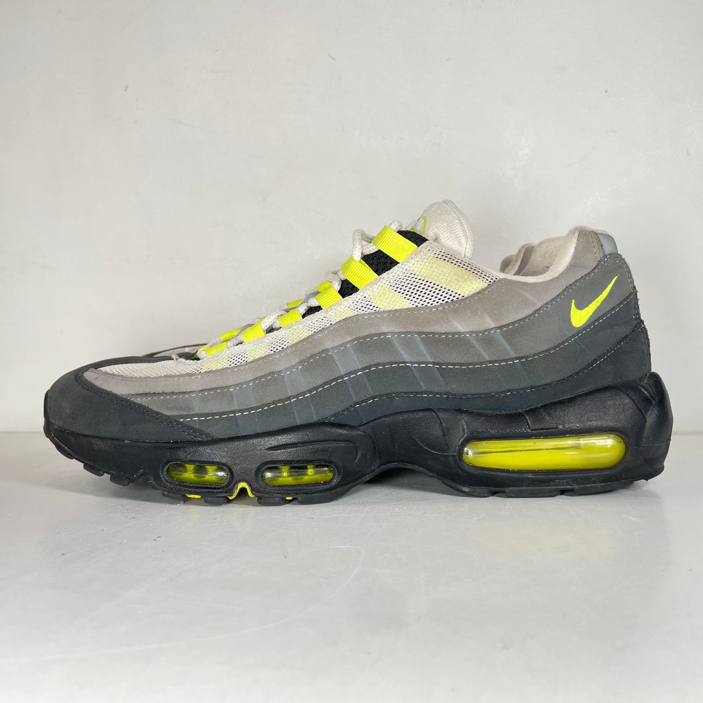 CT1689 001 Nike Air Max 95 OG Neon (2020) [USED] - 10.5 (Used) (No Box)