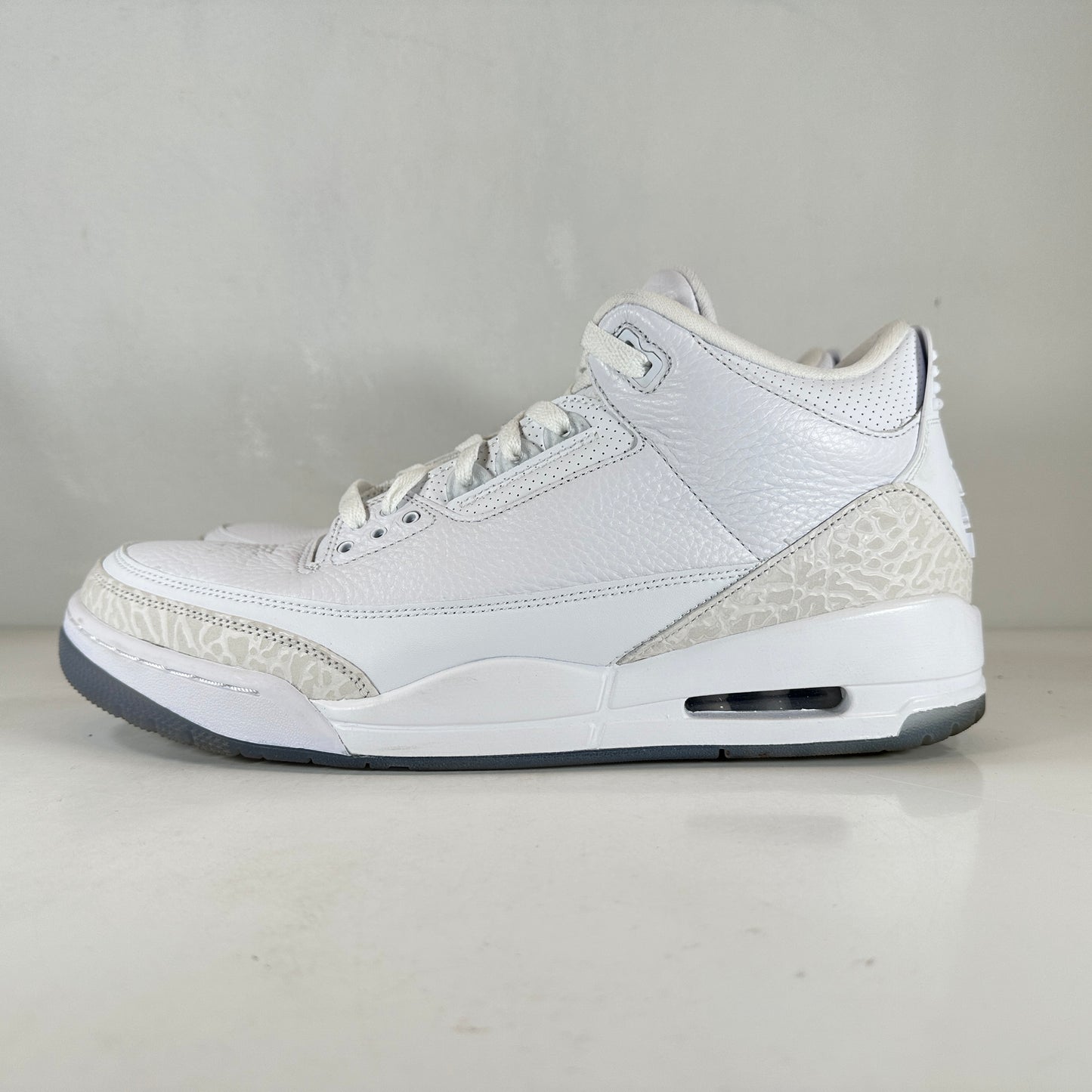 136064 111 Jordan 3 Retro Pure White (2018) [USED] - 12 M (Used)