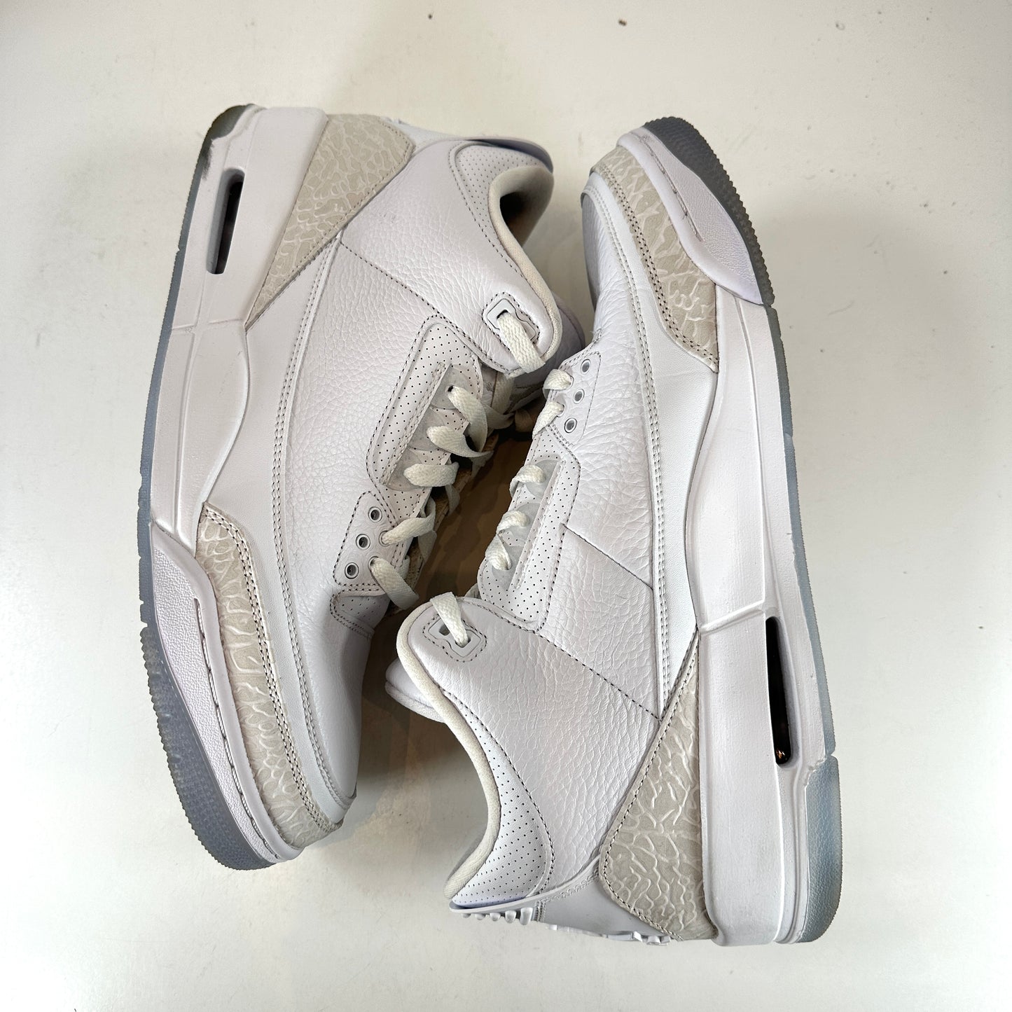 136064 111 Jordan 3 Retro Pure White (2018) [USED] - 12 M (Used)