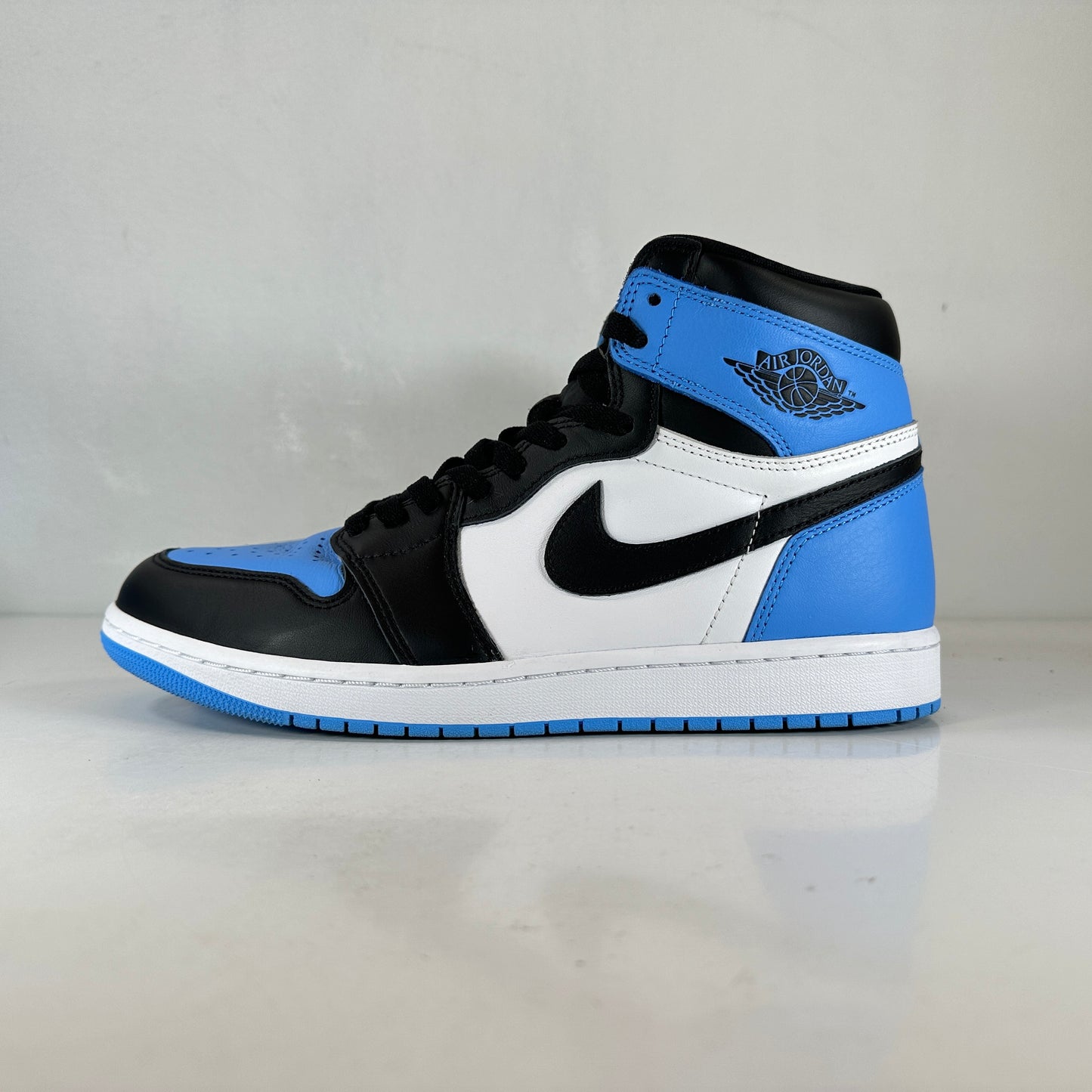 DZ5485 400 Jordan 1 Retro High OG UNC Toe [USED] - 10.5 M (Used2)
