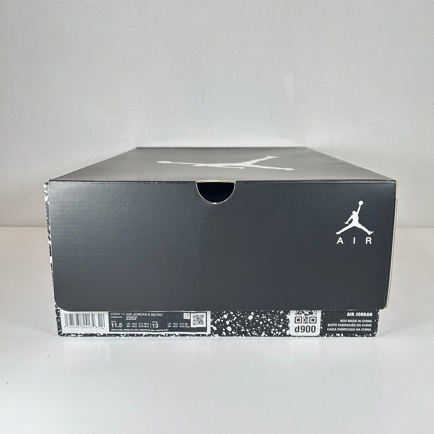 CT8529 112 Jordan 6 Retro Reverse Oreo [USED] - 11.5 M (Used)