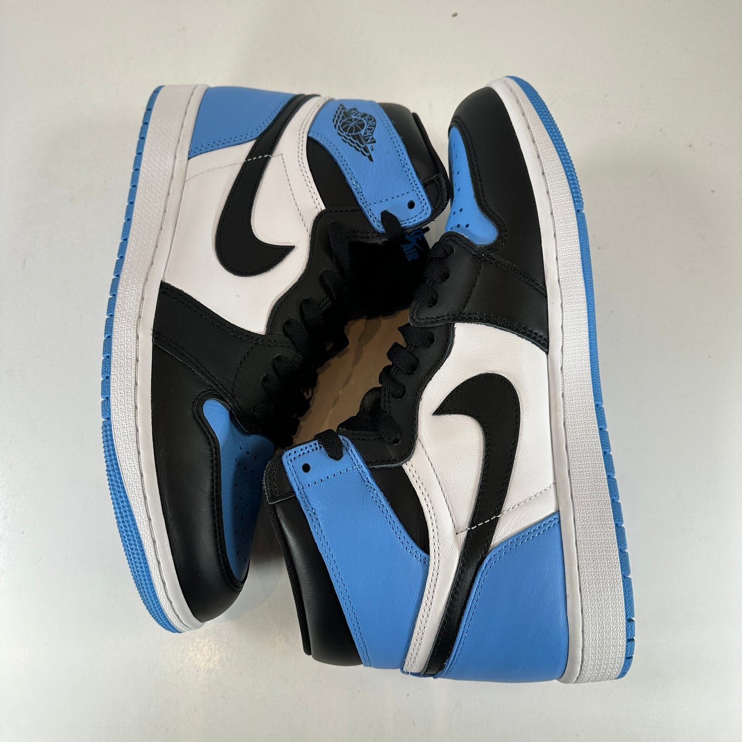 DZ5485 400 Jordan 1 Retro High OG UNC Toe [USED] - 10.5 M (Used2)
