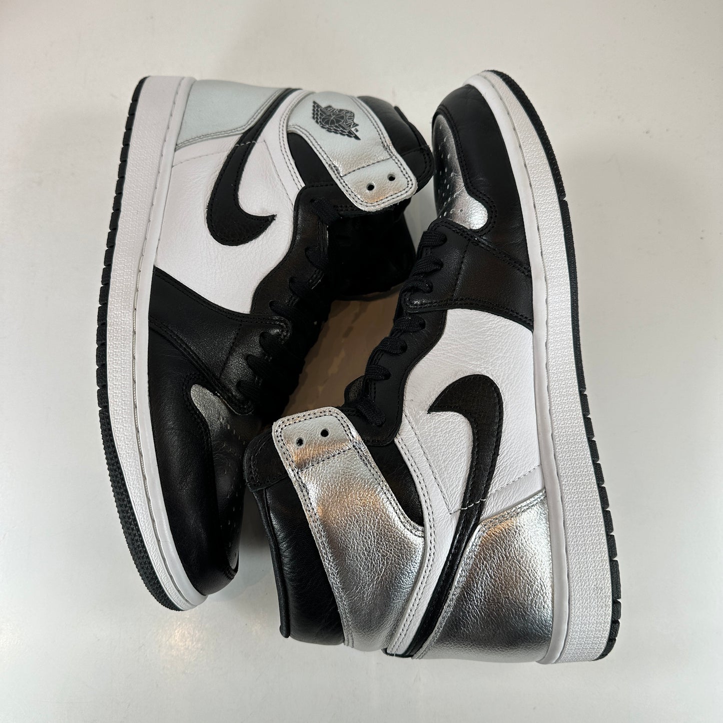 CD0461 001 Jordan 1 Retro High Silver Toe (Women's) [USED] - 12 W (Used2)