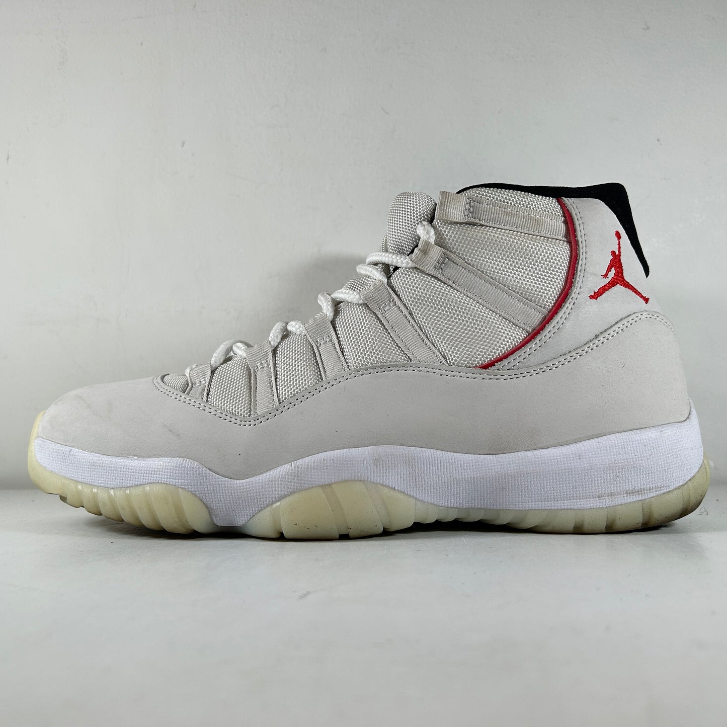 378037 016 Jordan 11 Retro Platinum Tint [USED] - 12 M (Used)
