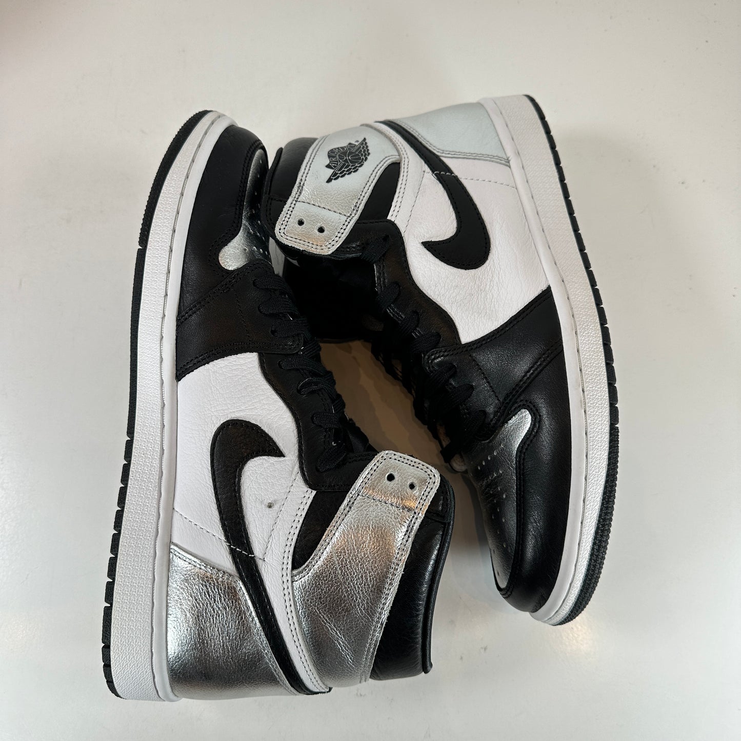 CD0461 001 Jordan 1 Retro High Silver Toe (Women's) [USED] - 12 W (Used2)