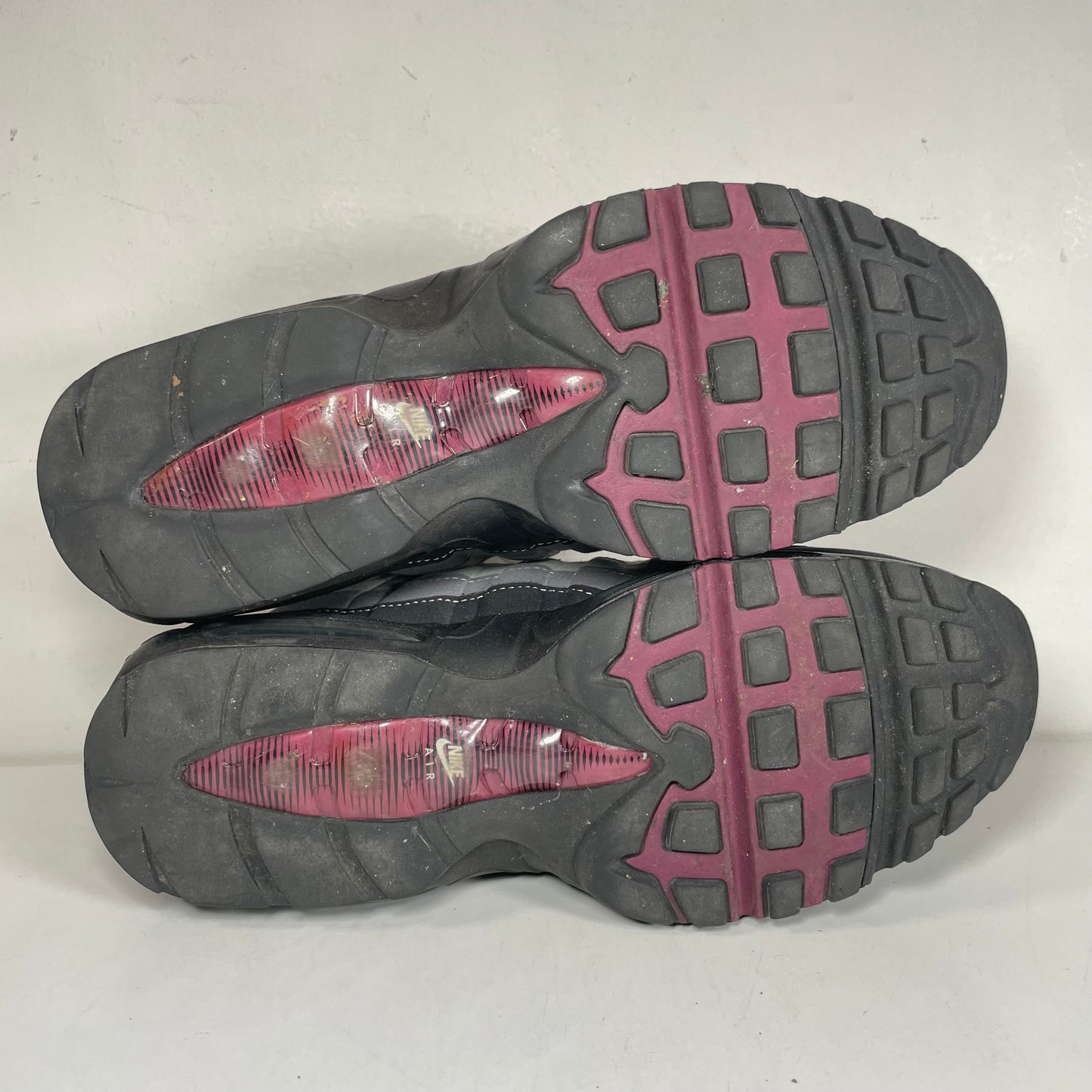 DQ9001 001 Nike Air Max 95 Dark Beetroot [USED] - 9.5 M (Used) (No Box)