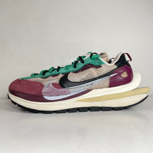 DD3035 200 Nike Vaporwaffle sacai Villain Red Neptune Green [USED] - 12 M (Used) (No Box)