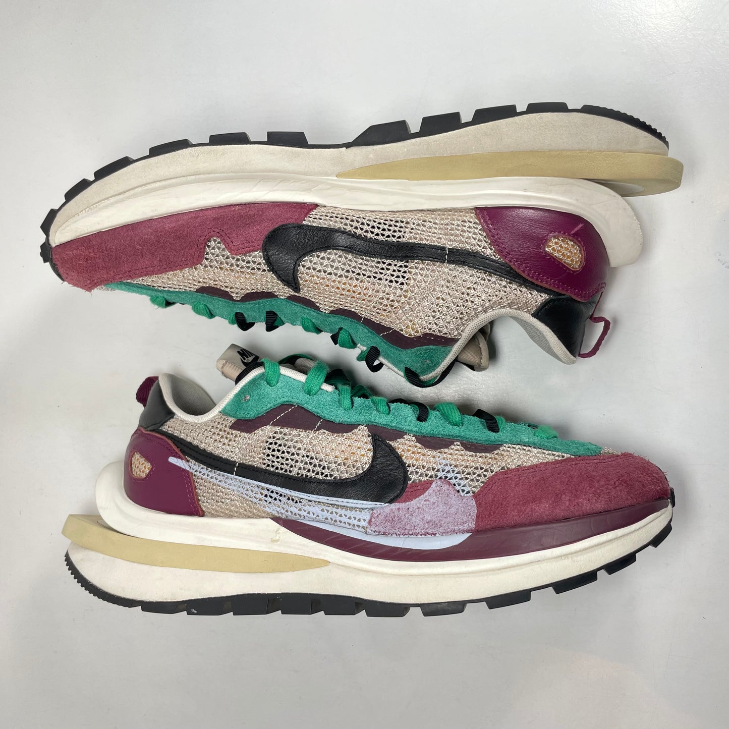 DD3035 200 Nike Vaporwaffle sacai Villain Red Neptune Green [USED] - 12 M (Used) (No Box)