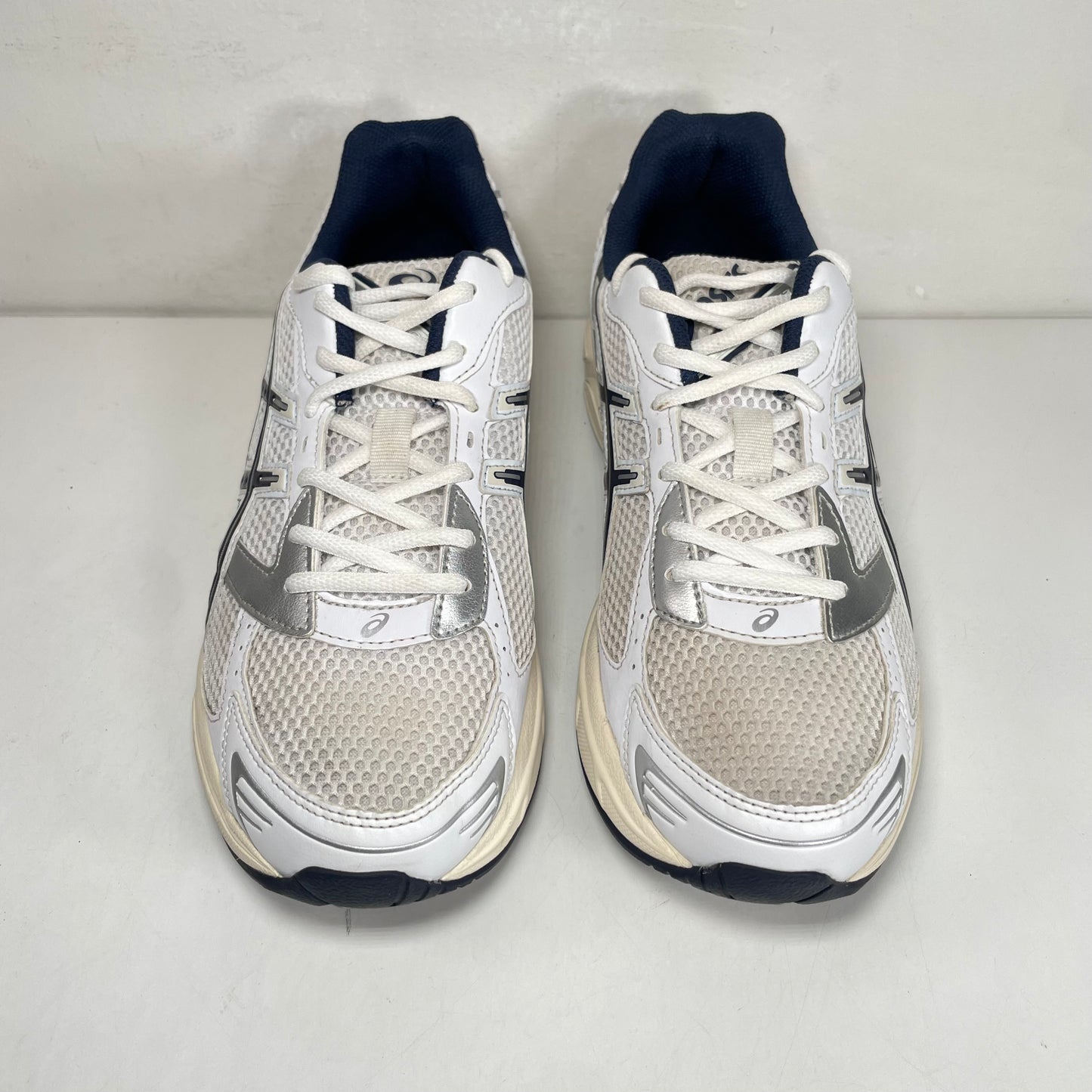 1202A164 110 ASICS Gel-1130 Blanco Medianoche (Mujeres)