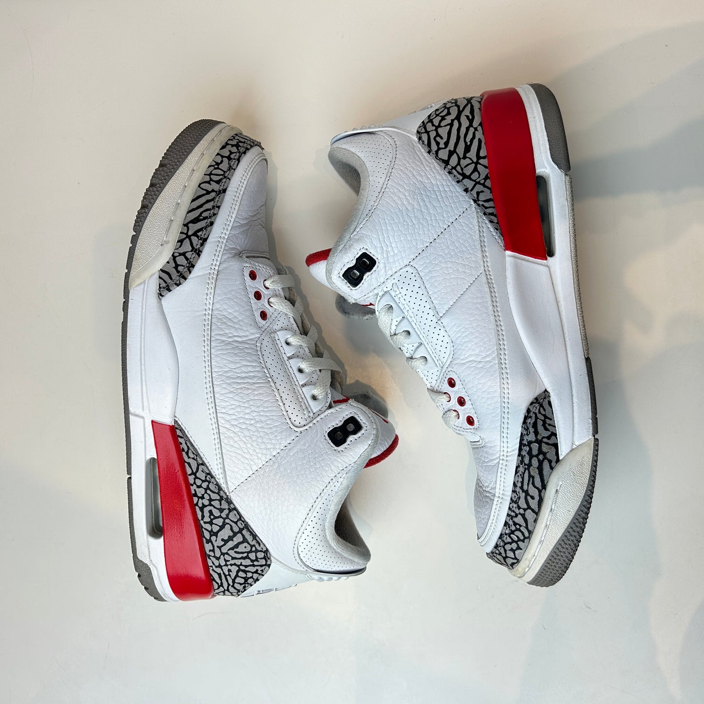 136064 116 Jordan 3 Retro Hall of Fame [USED] - 9 M (Used)