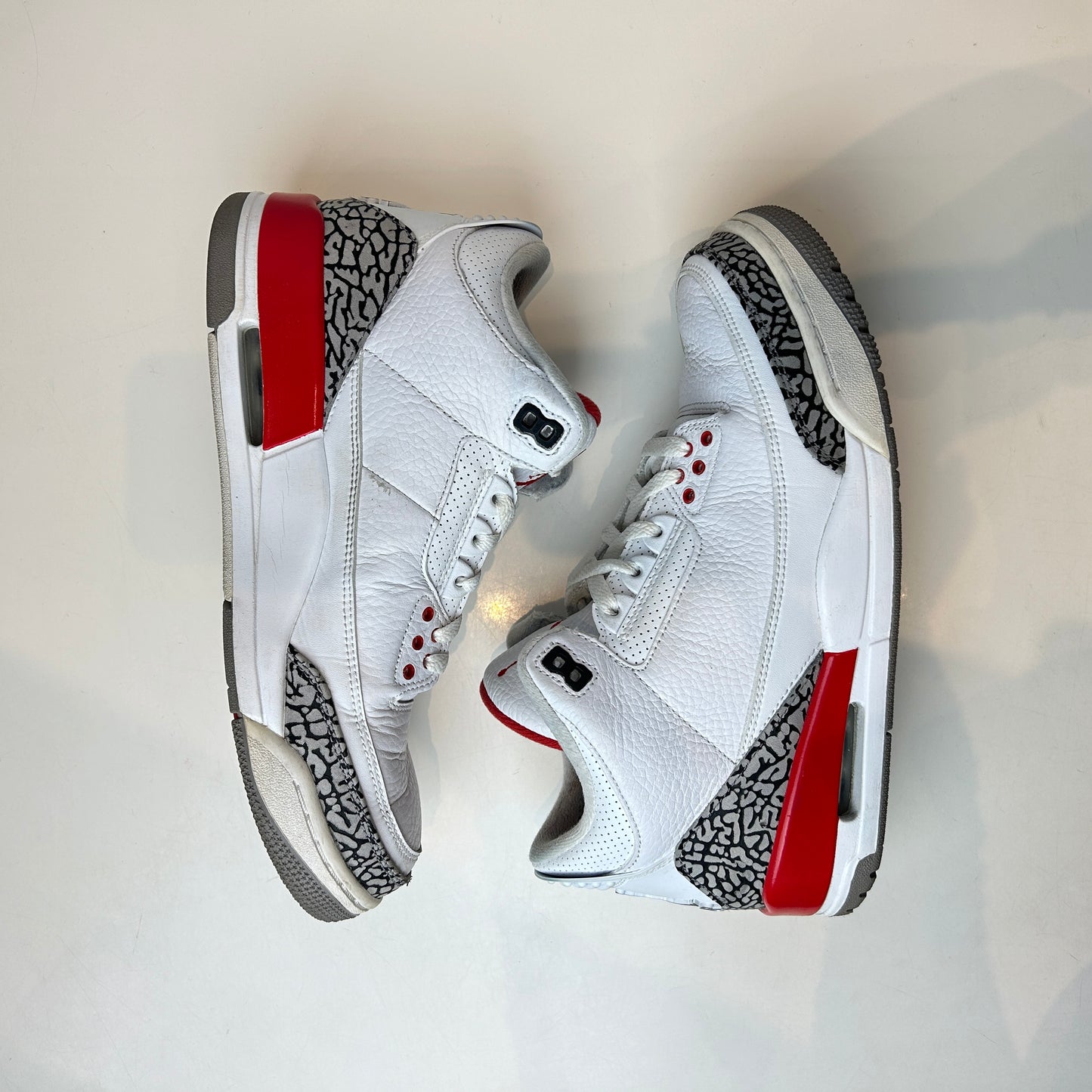136064 116 Jordan 3 Retro Hall of Fame [USED] - 9 M (Used)