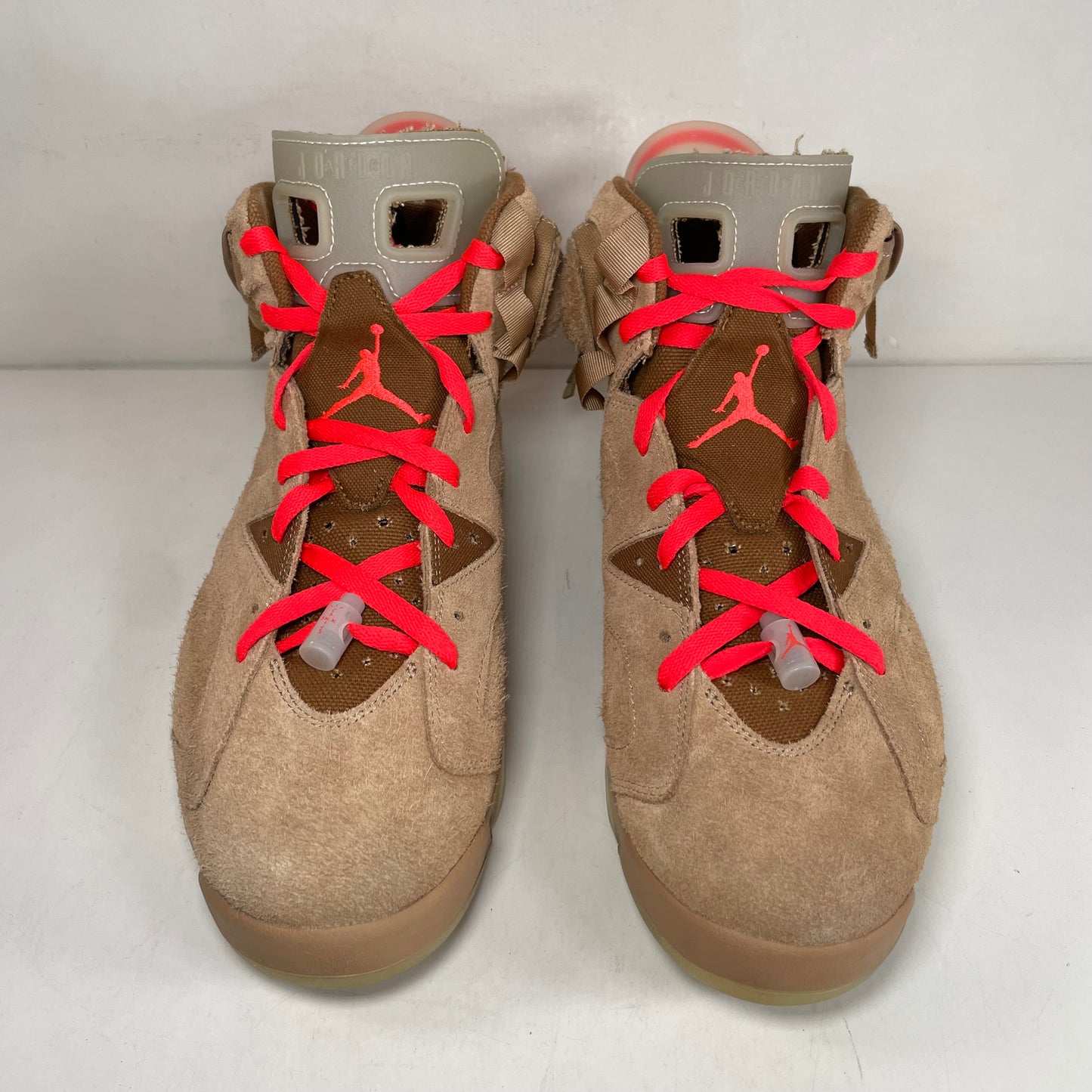 DH0690 200 Jordan 6 Retro Travis Scott Caqui británico
