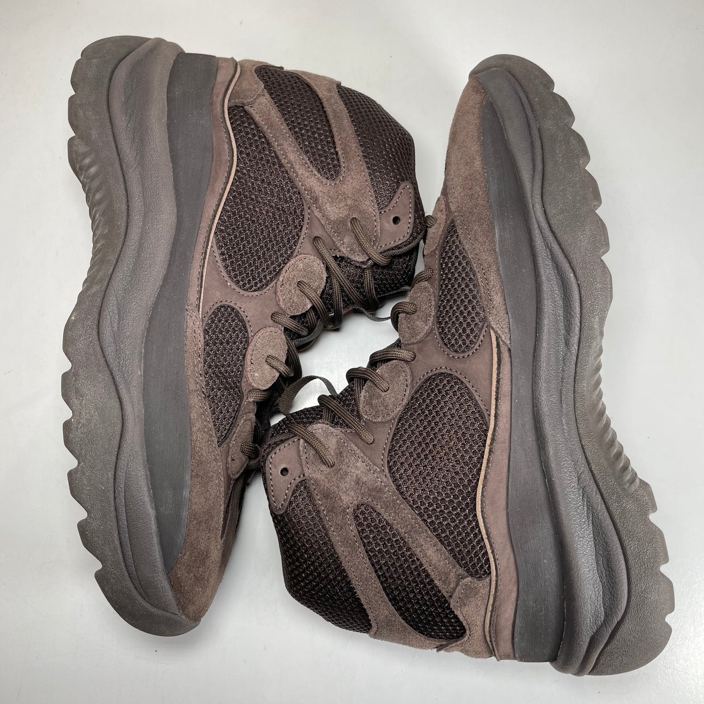 EG6463 Aceite para botas Adidas Yeezy Desert