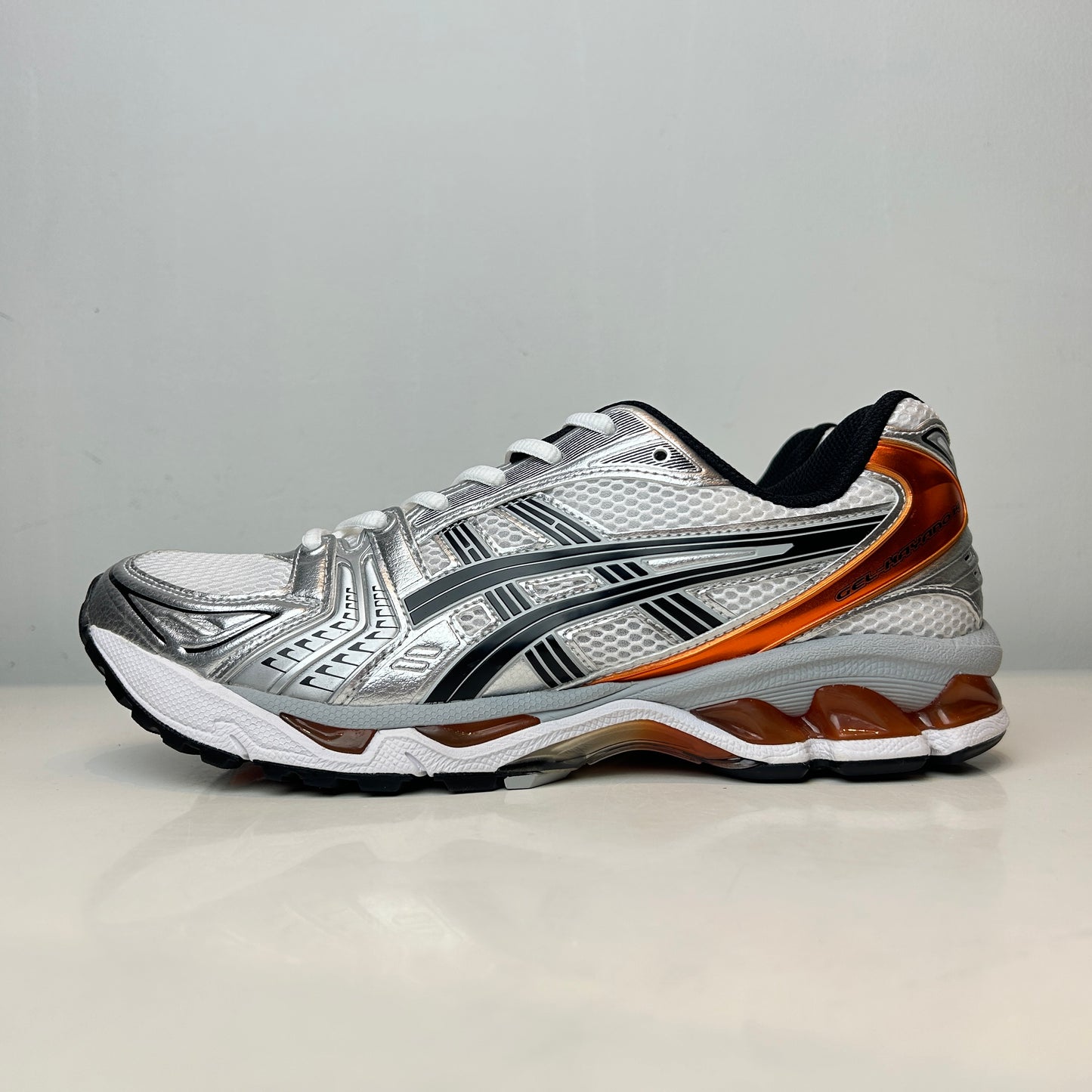 1201A019 109 ASICS Gel-Kayano 14 White Piquant Orange [USED] - 10 M (Used)