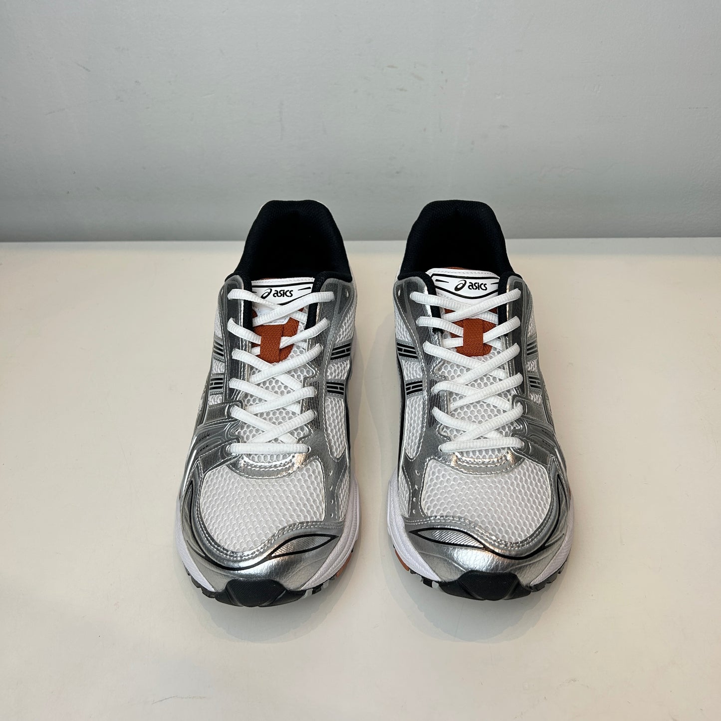 1201A019 109 ASICS Gel-Kayano 14 White Piquant Orange [USED] - 10 M (Used)