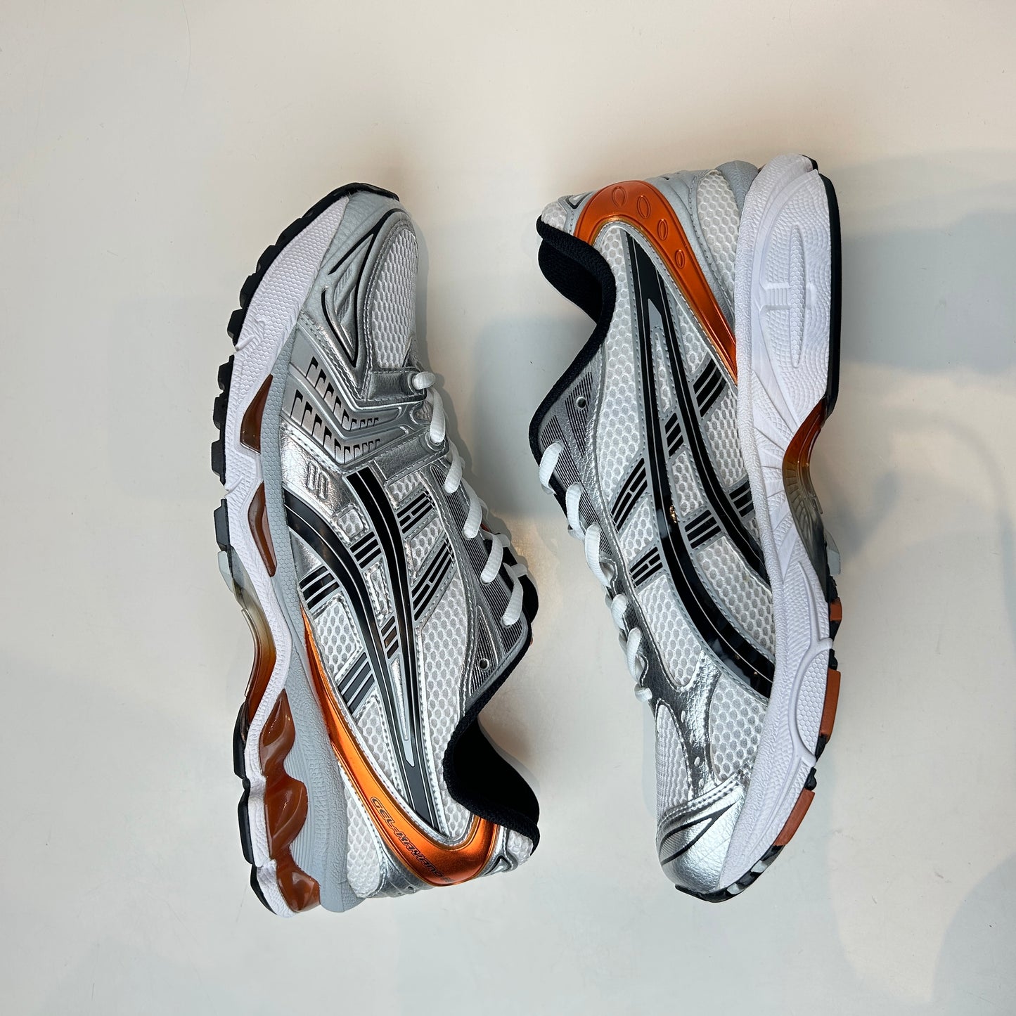 1201A019 109 ASICS Gel-Kayano 14 White Piquant Orange [USED] - 10 M (Used)