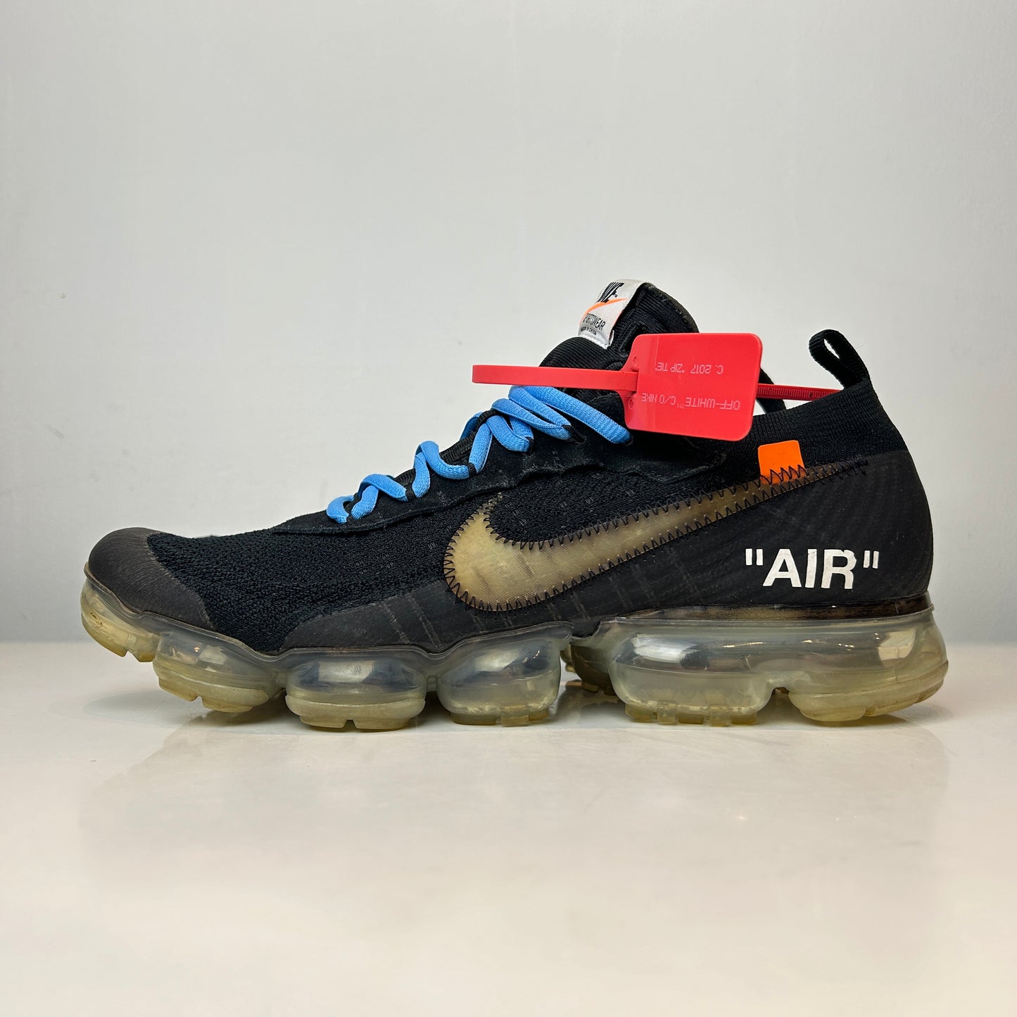 AA3831 002 Nike Air VaporMax Off-White Black (2018) [USED] - 11 M (Used)